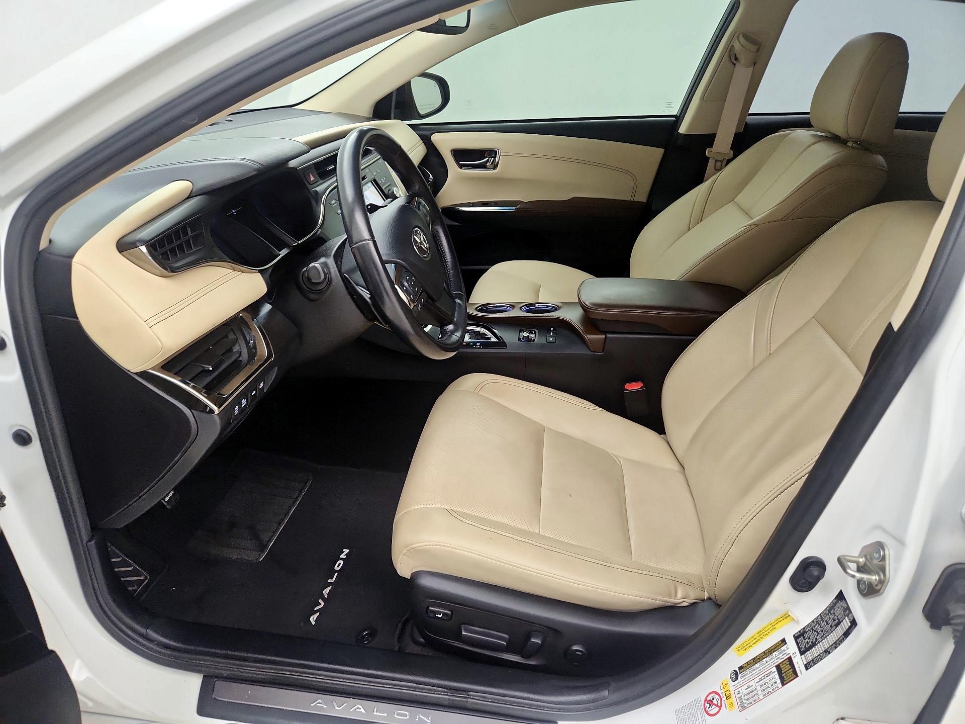 Thumbnail: 2017 Toyota Avalon - 11