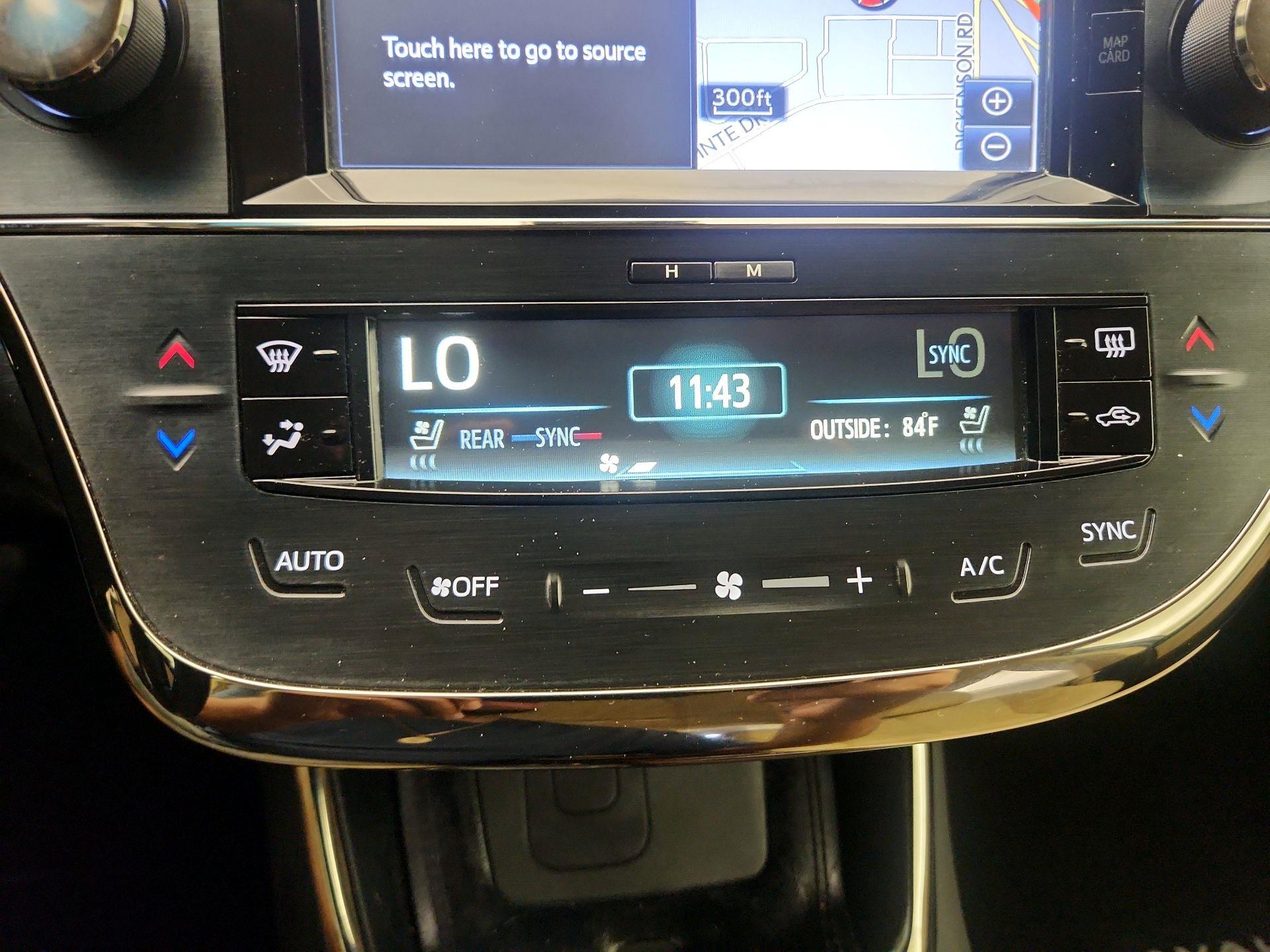 Thumbnail: 2017 Toyota Avalon - 14