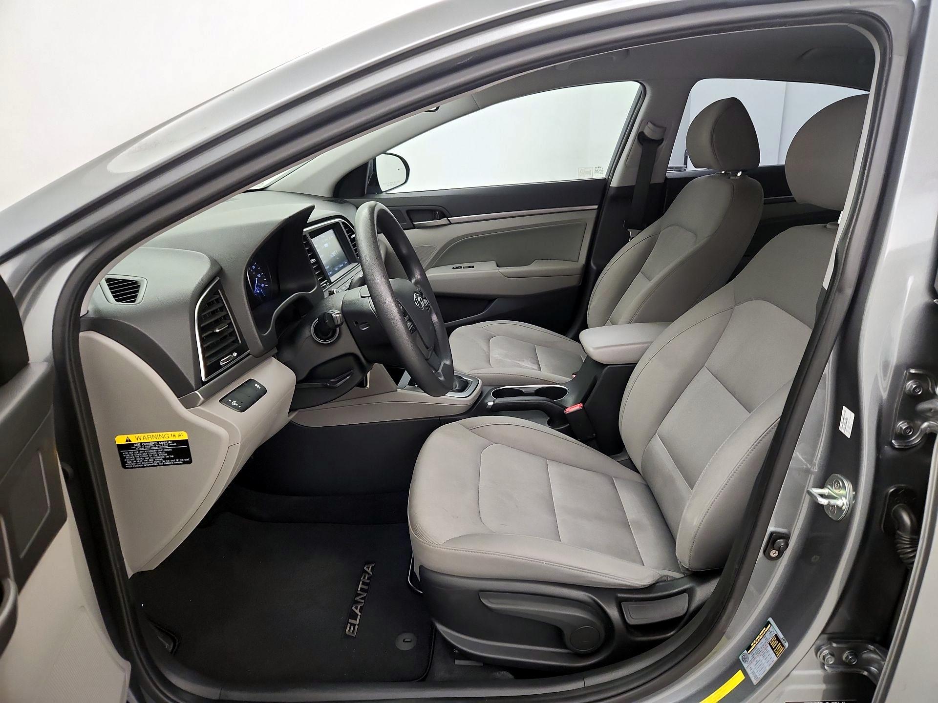 Thumbnail: 2017 Hyundai Elantra - 11