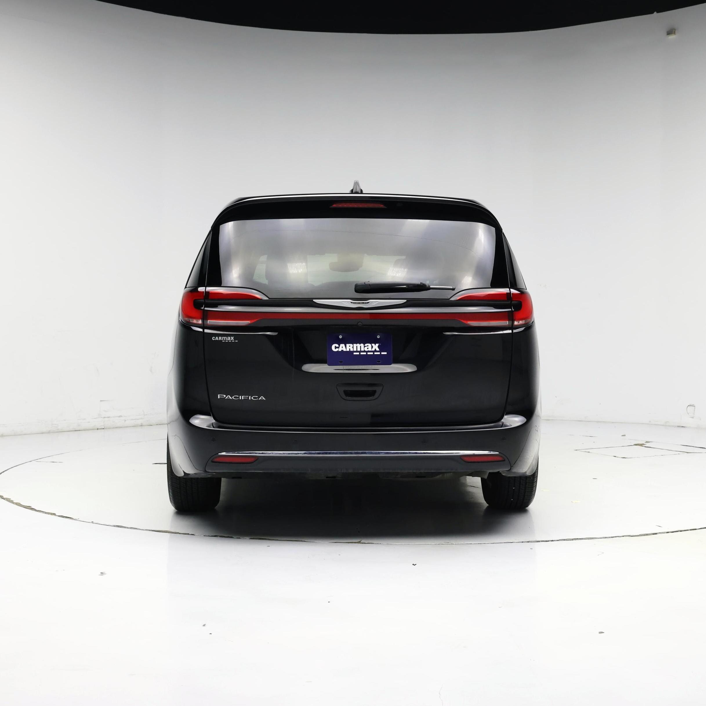 Thumbnail: 2024 Chrysler Pacifica - 6