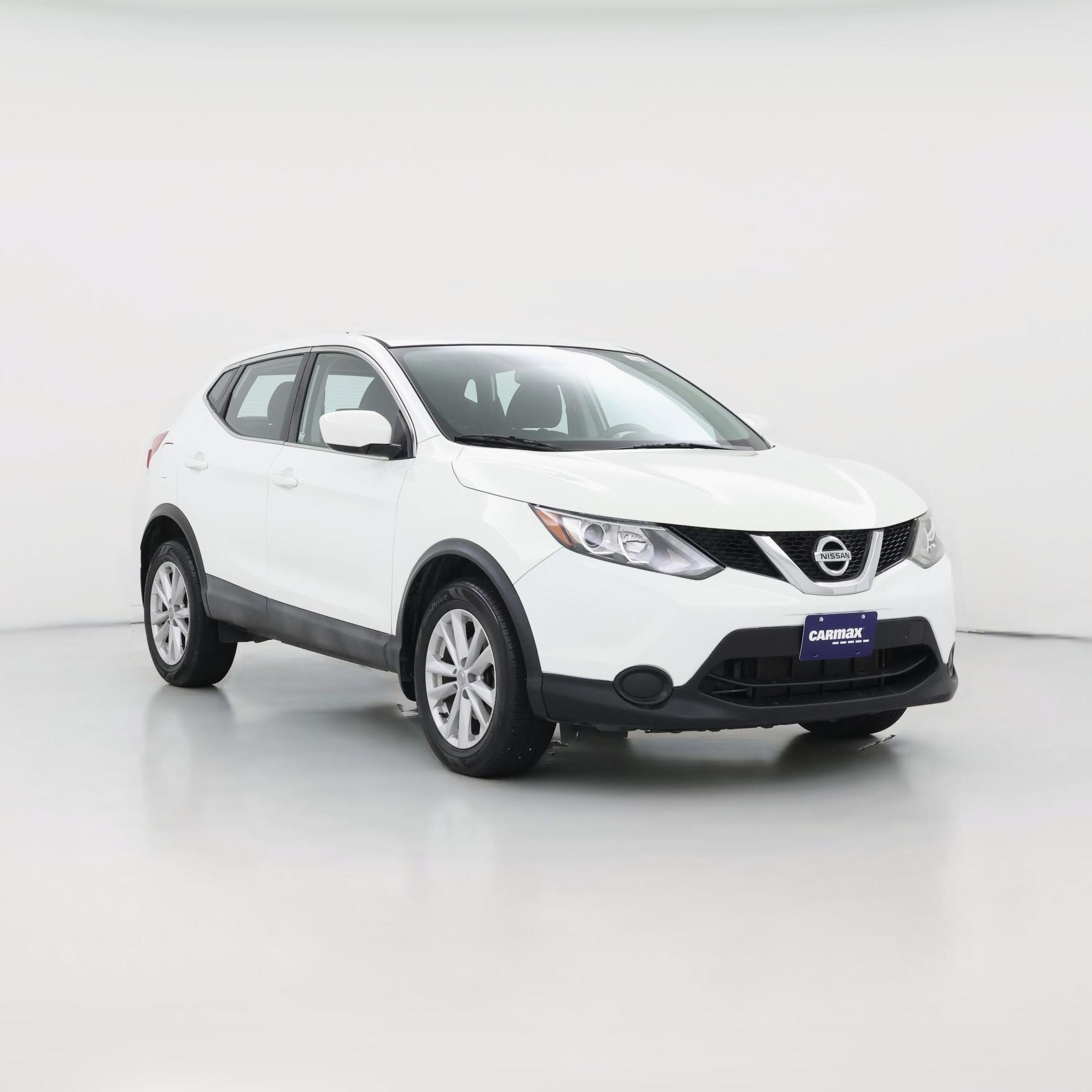 Thumbnail: 2018 Nissan Rogue Sport - 1