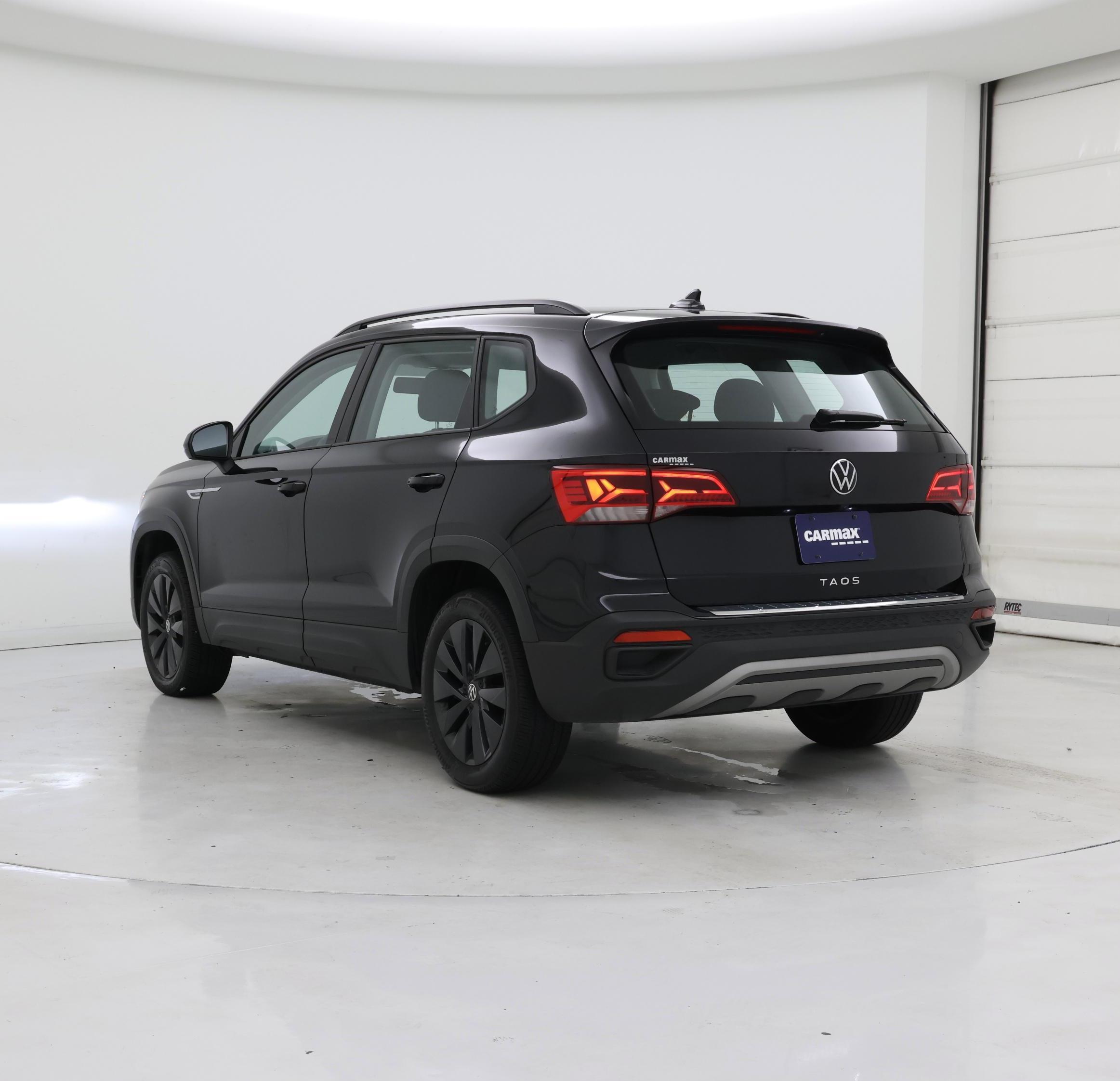 Thumbnail: 2022 Volkswagen Taos - 2