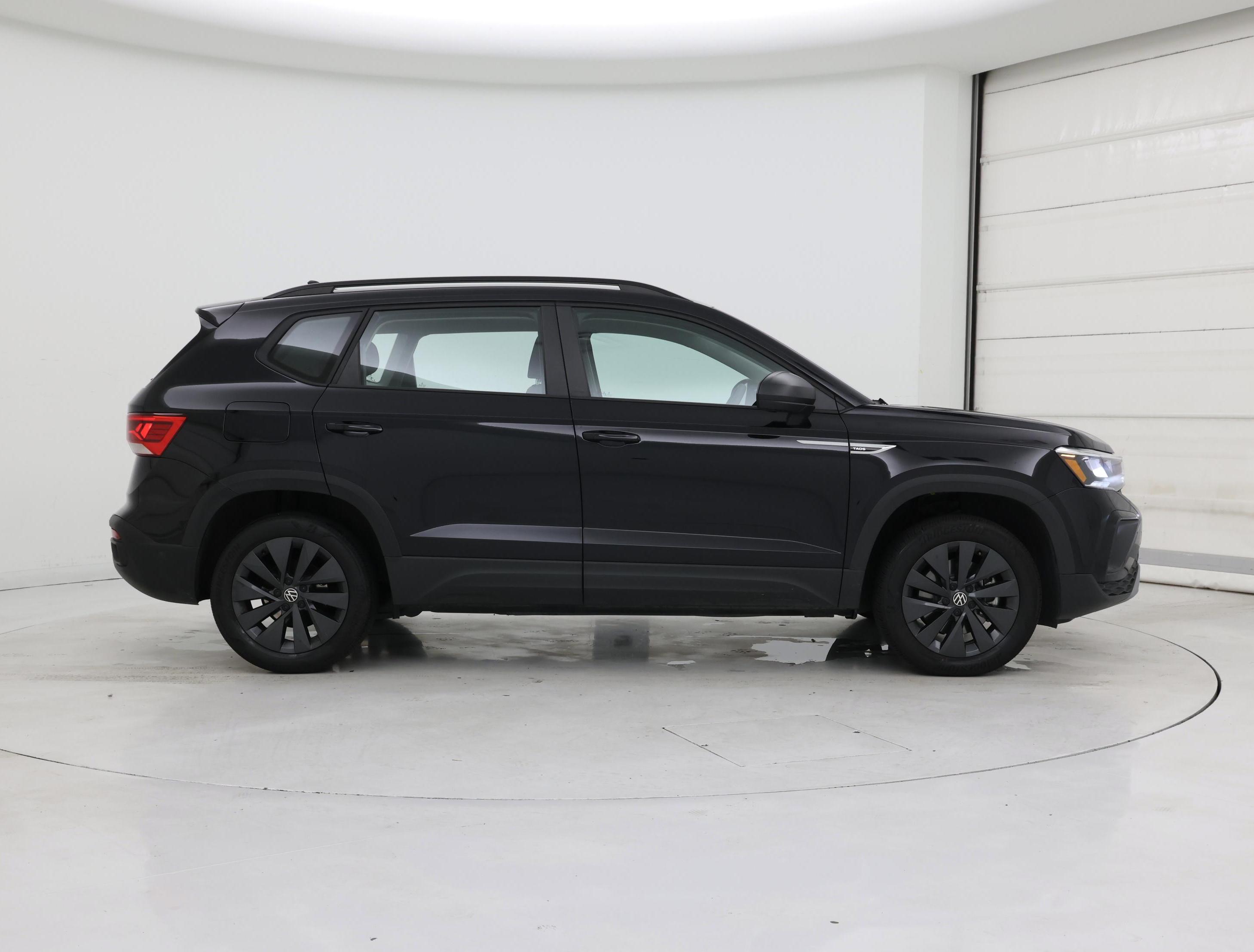 Thumbnail: 2022 Volkswagen Taos - 7