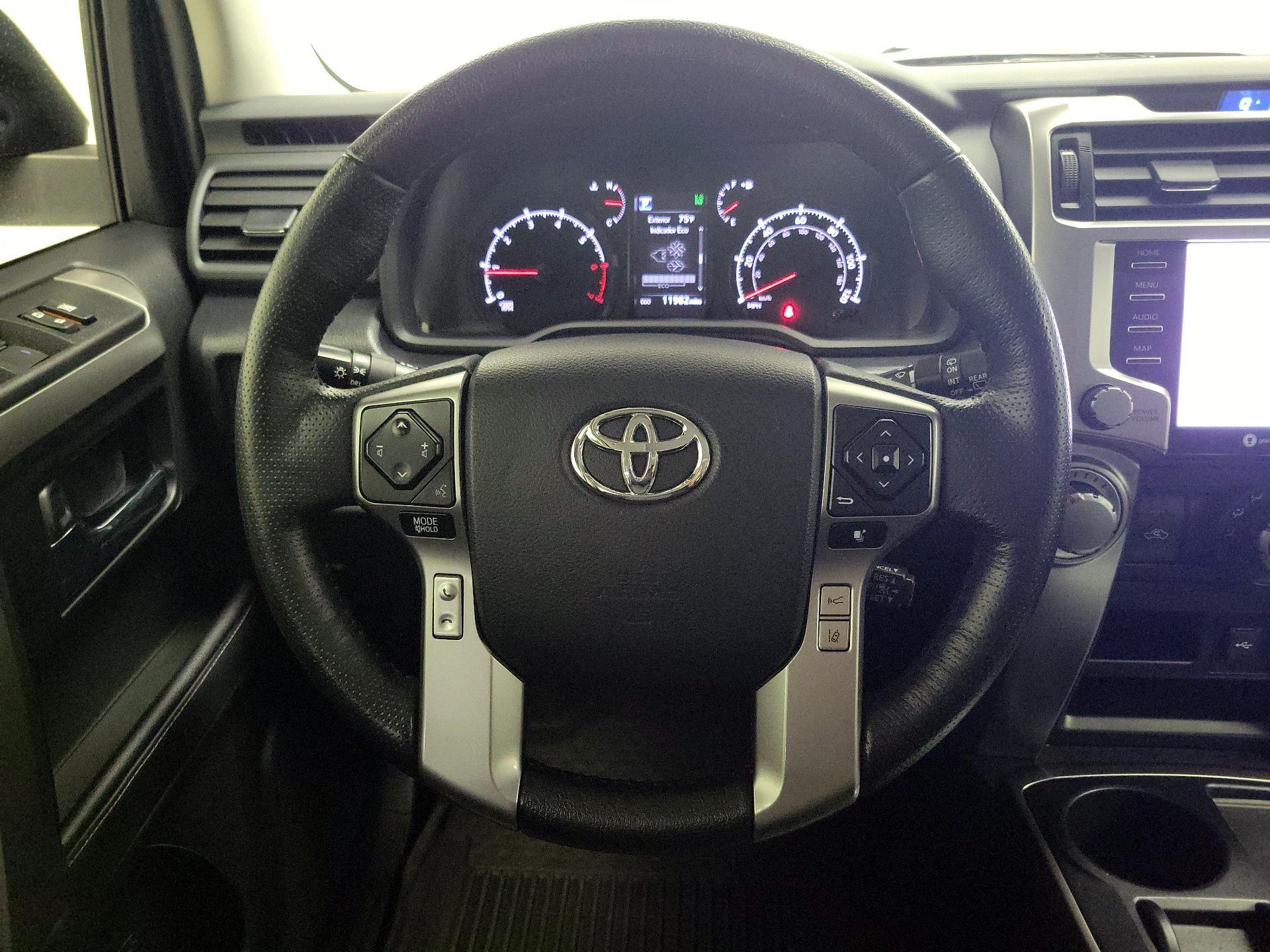 Thumbnail: 2023 Toyota 4Runner - 10