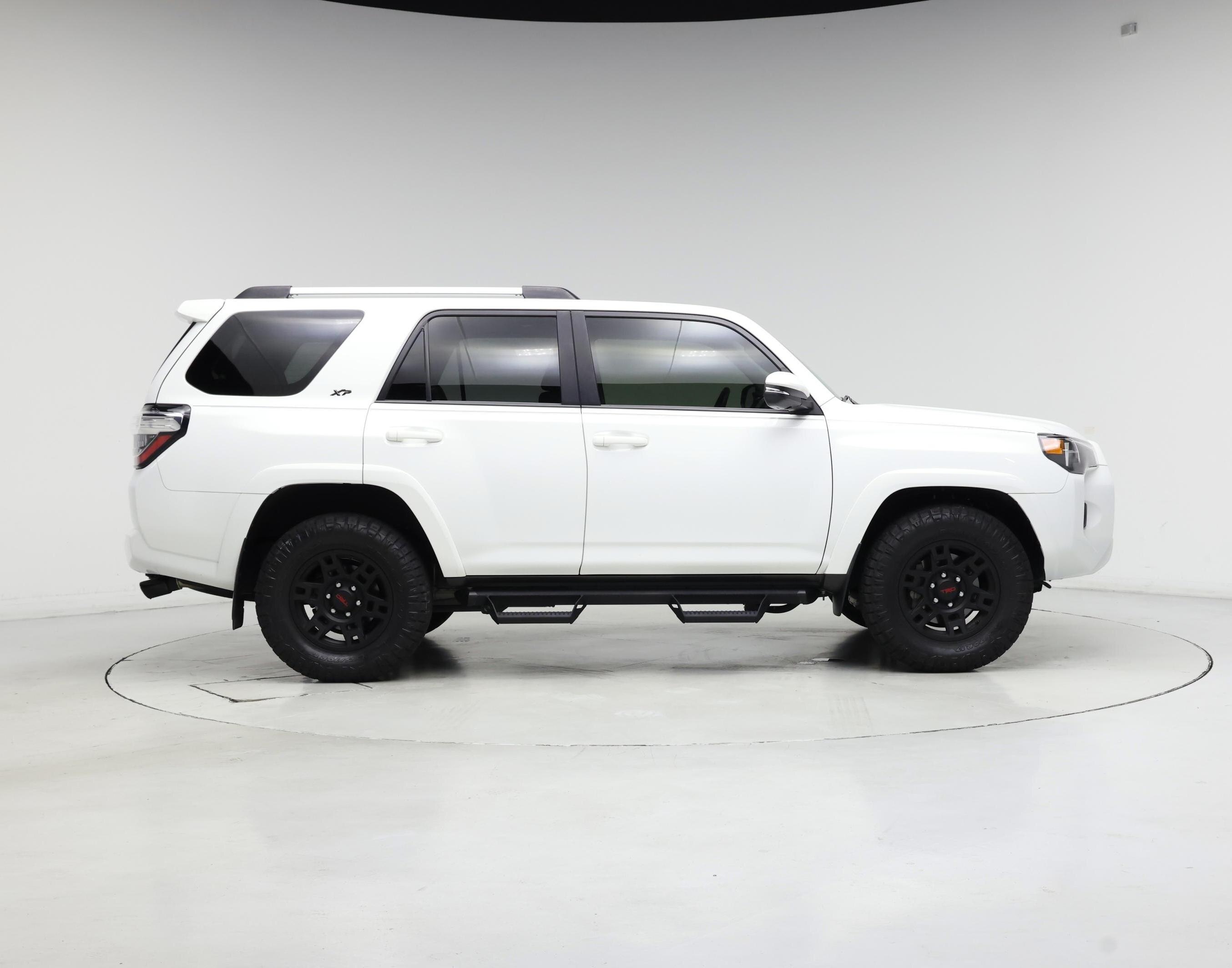 Thumbnail: 2023 Toyota 4Runner - 7
