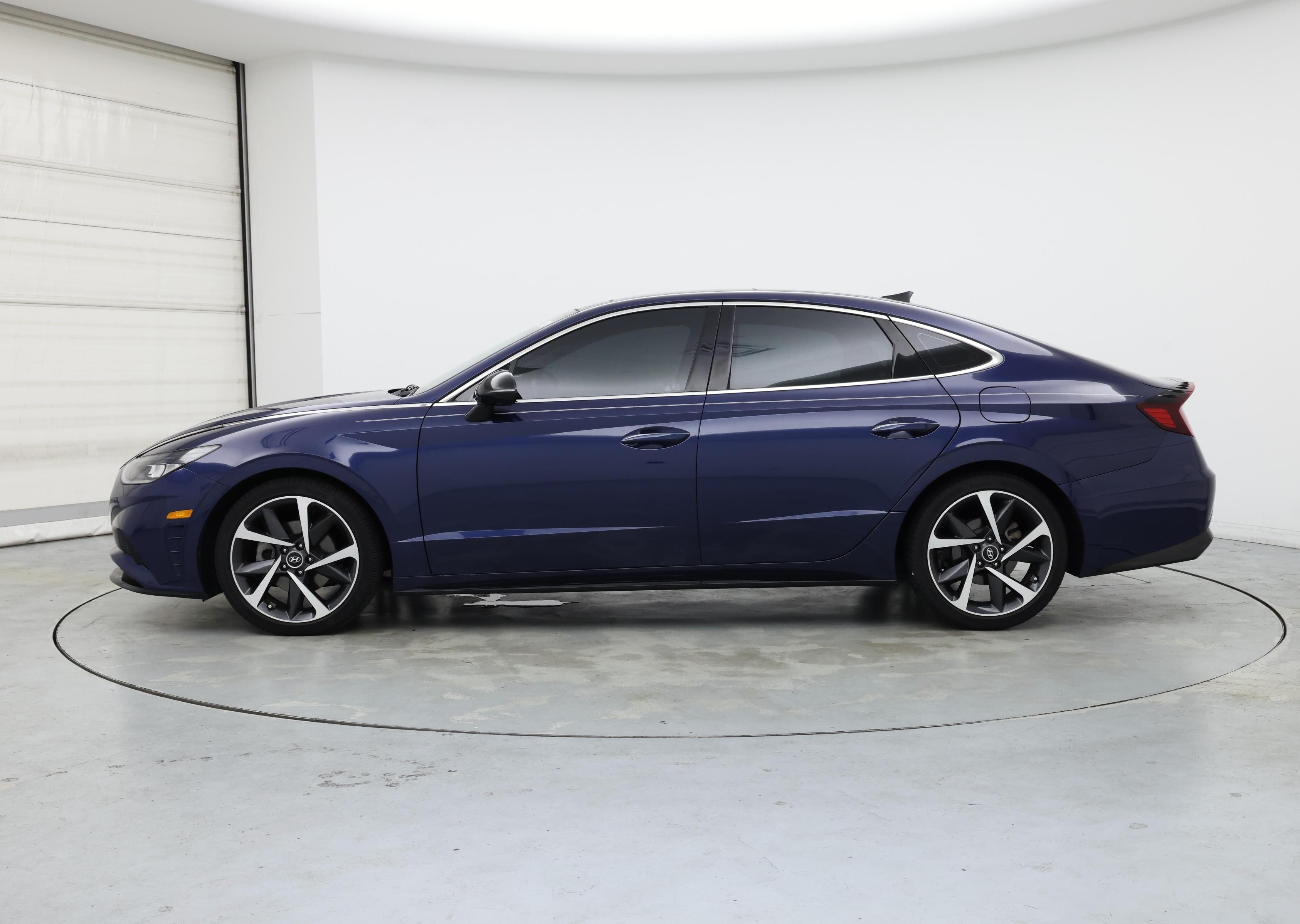 Thumbnail: 2022 Hyundai Sonata - 3