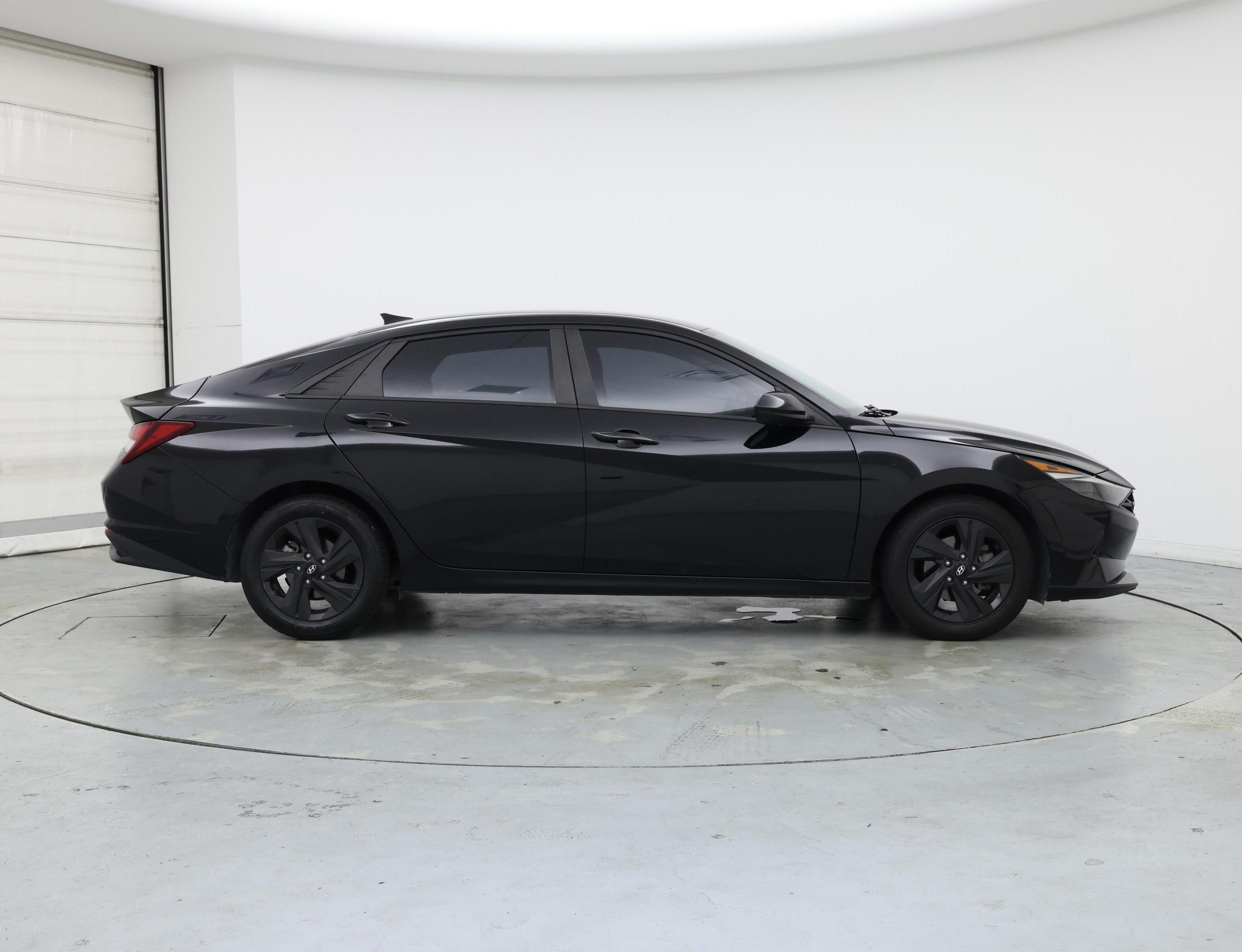 Thumbnail: 2021 Hyundai Elantra - 7
