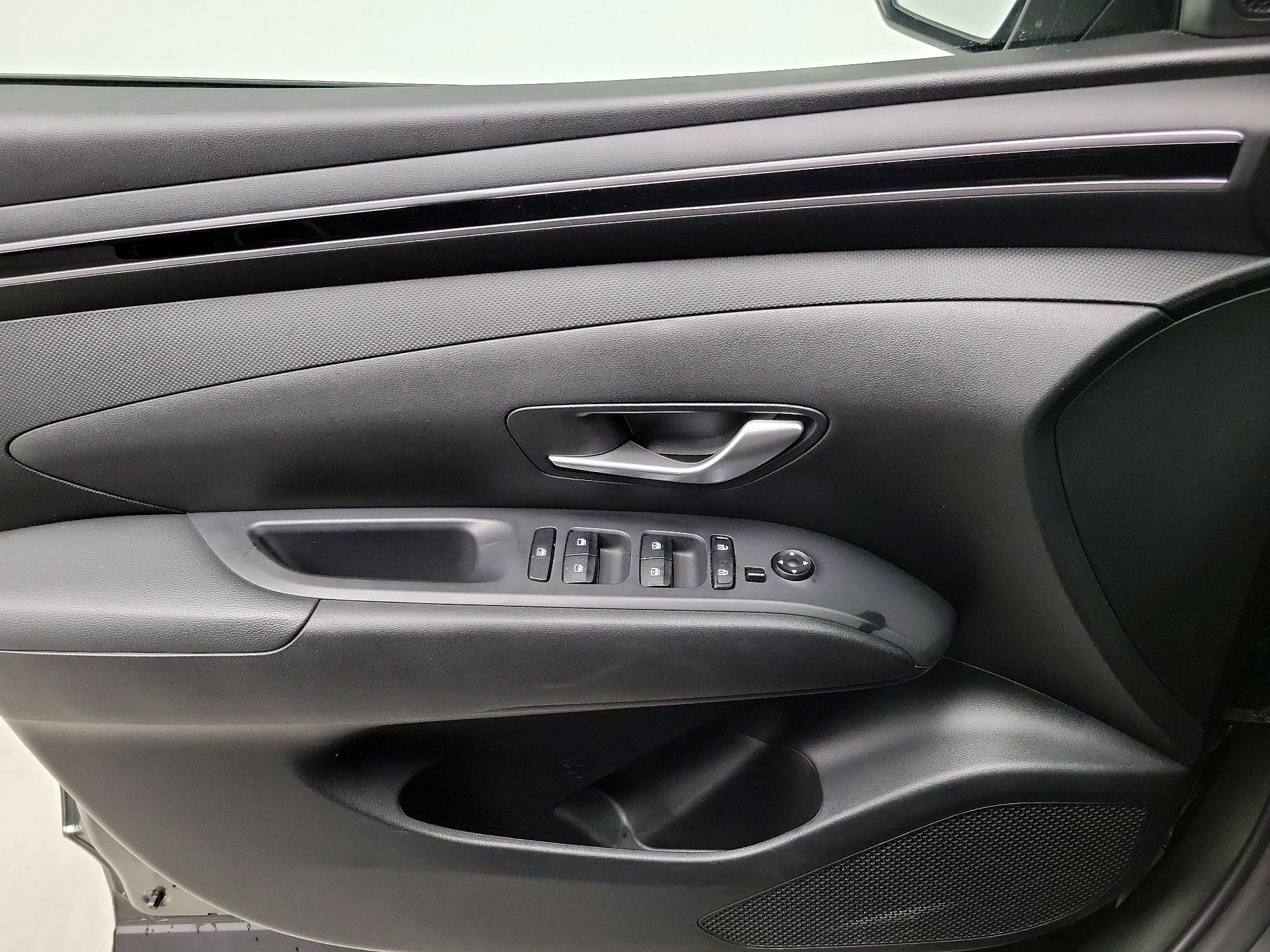 Thumbnail: 2023 Hyundai Tucson - 12