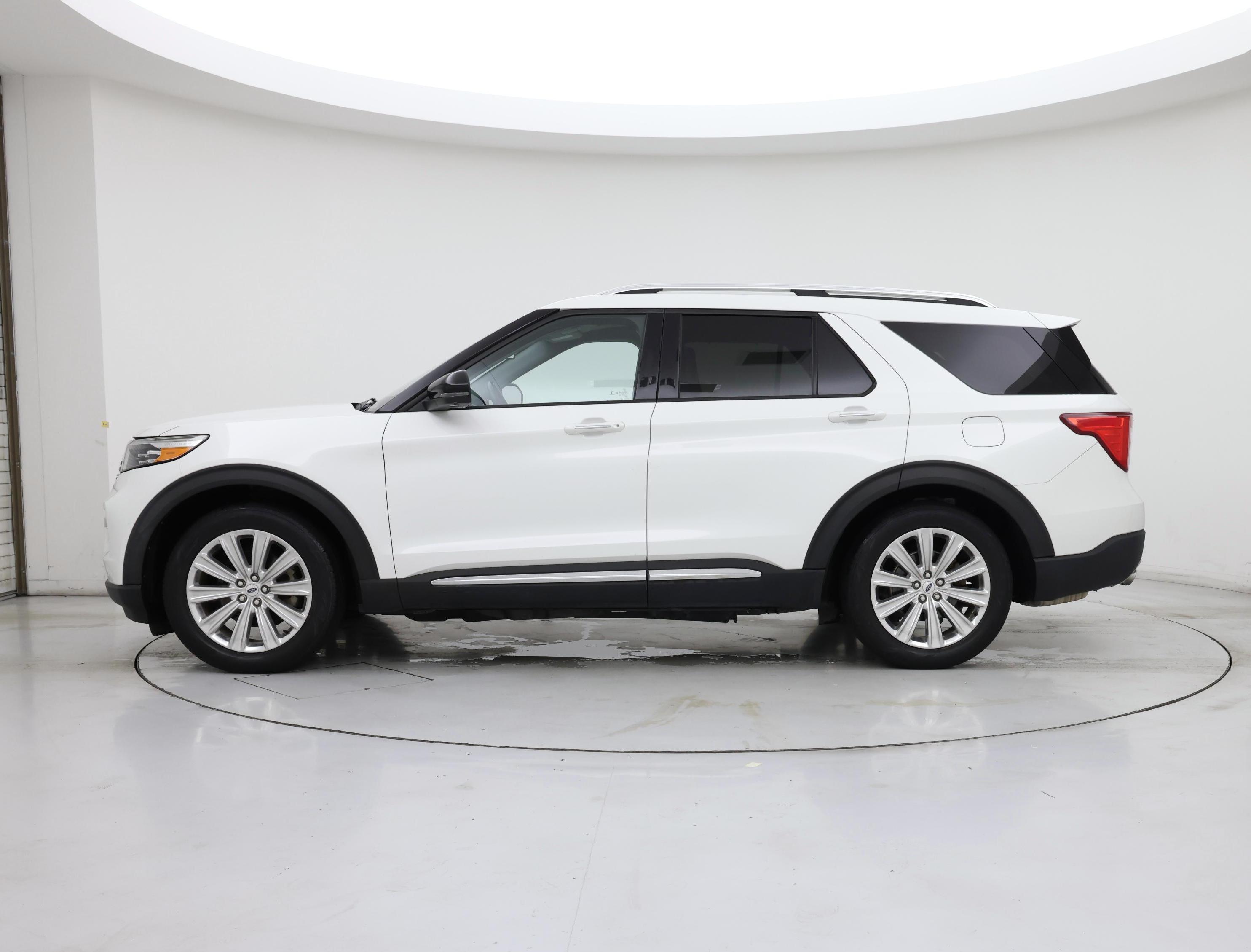 Thumbnail: 2021 Ford Explorer - 3