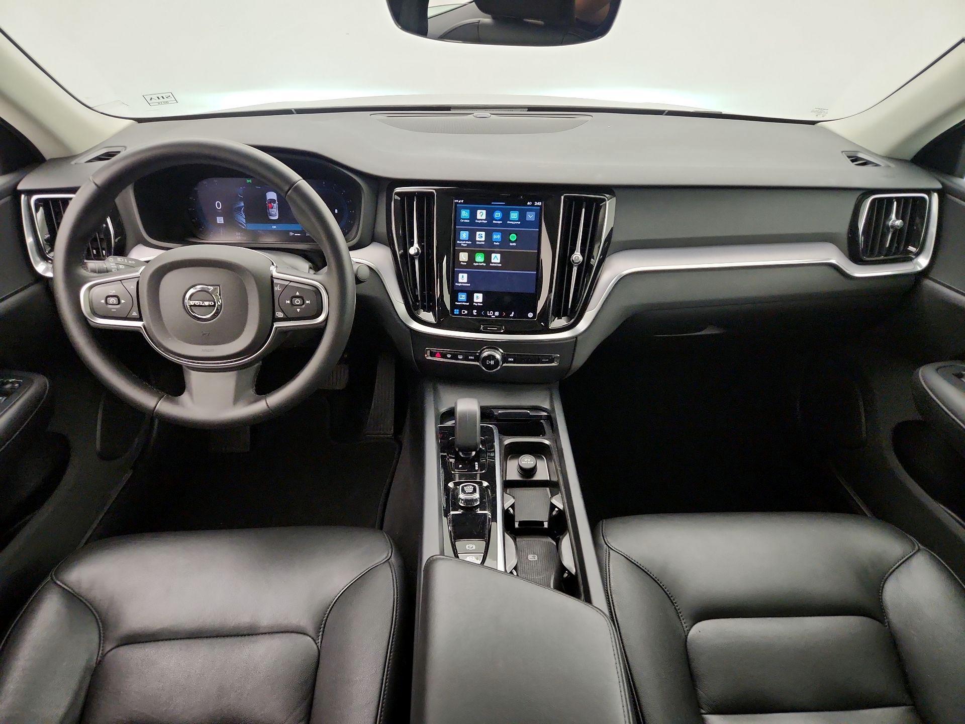 Thumbnail: 2025 Volvo S60 - 9