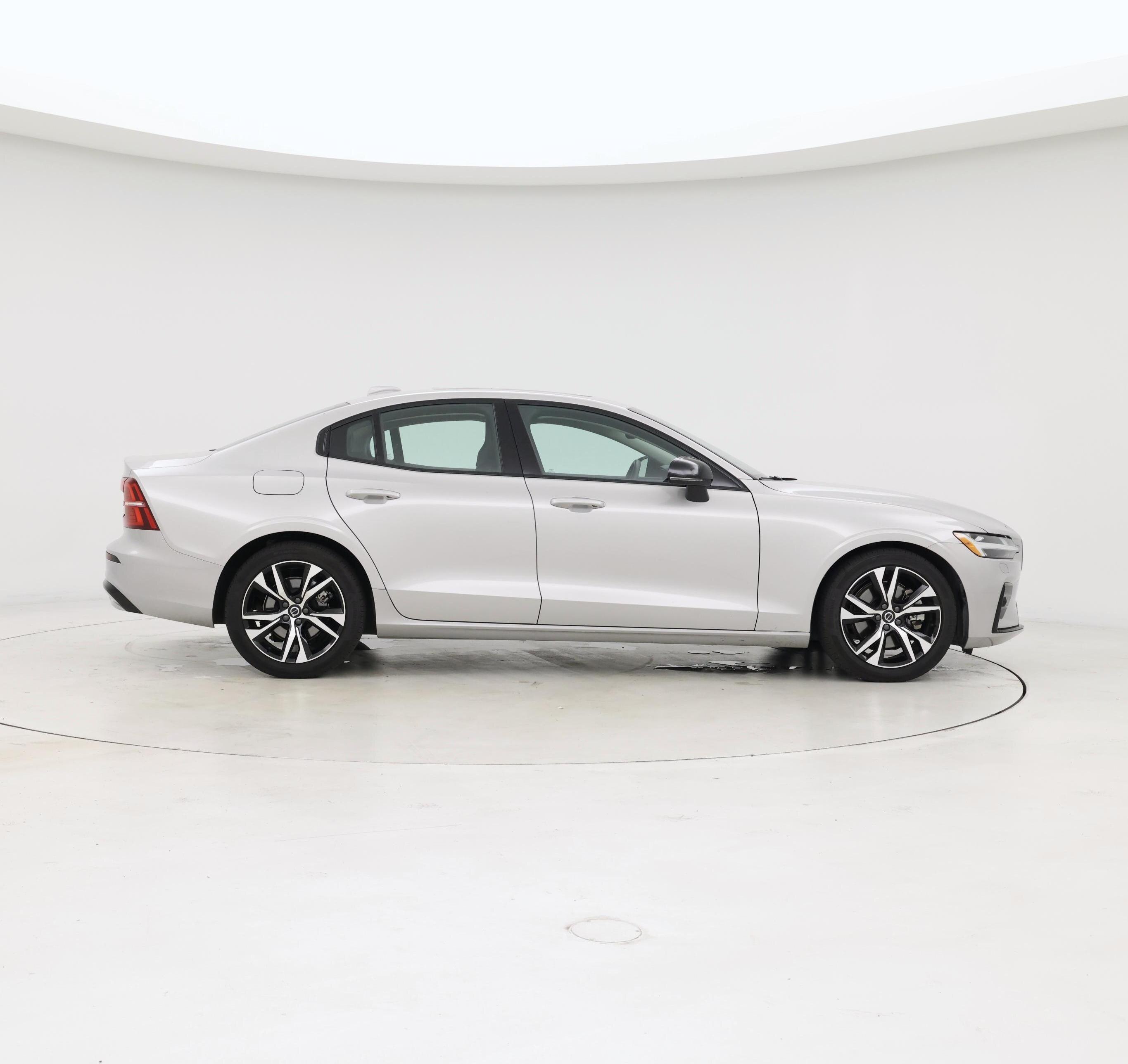 Thumbnail: 2025 Volvo S60 - 7