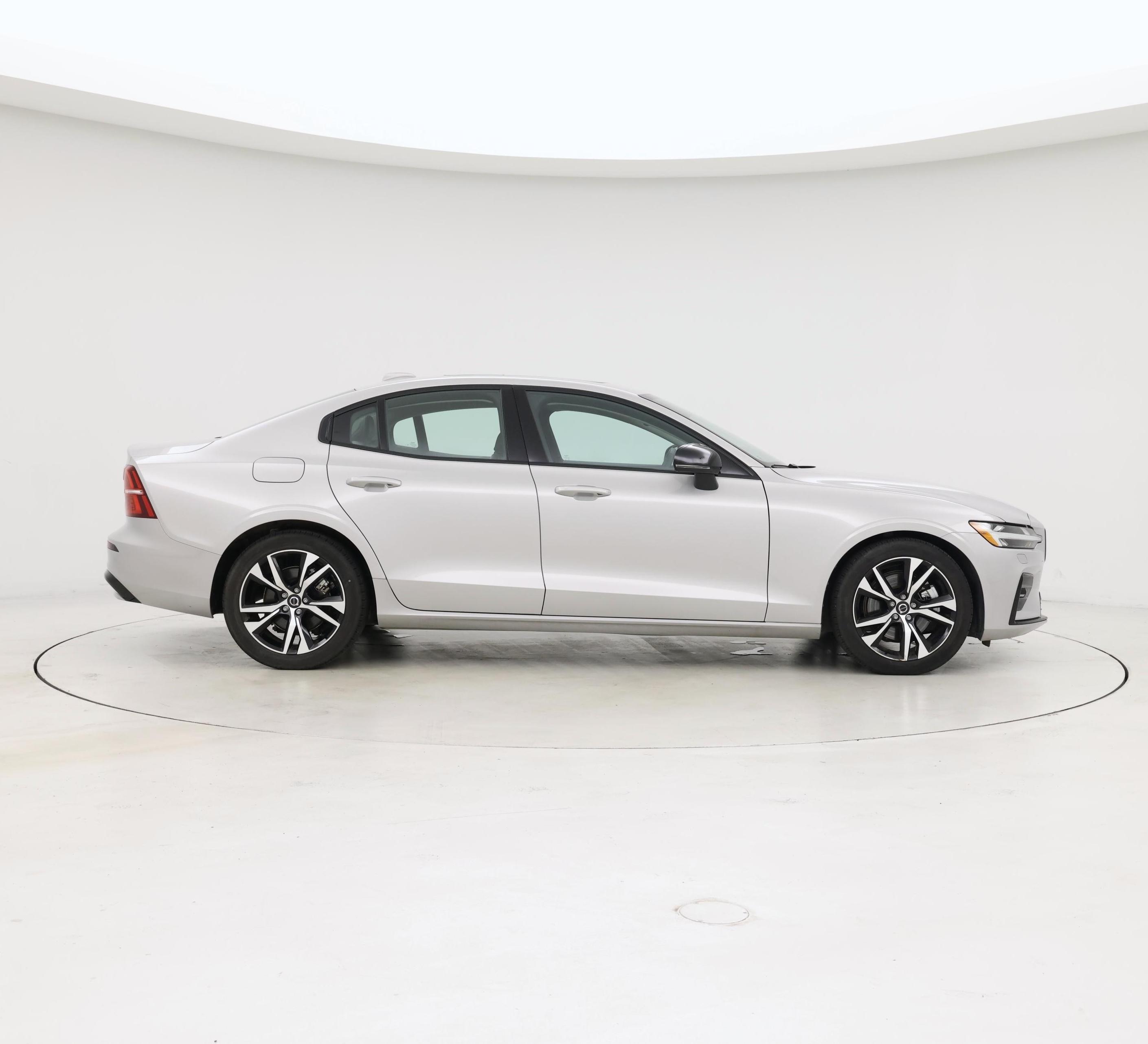 Thumbnail: 2025 Volvo S60 - 7