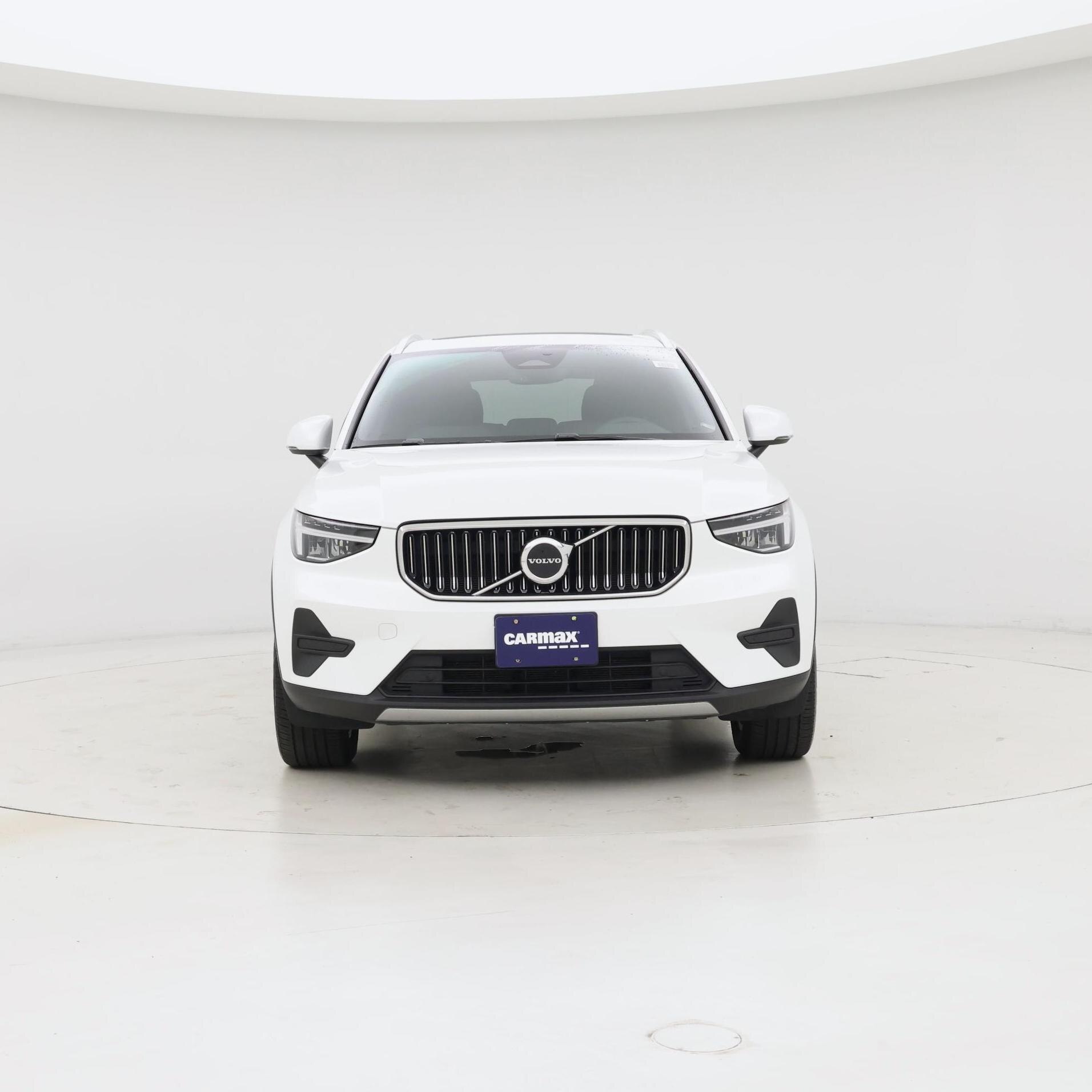 Thumbnail: 2025 Volvo XC40 - 5