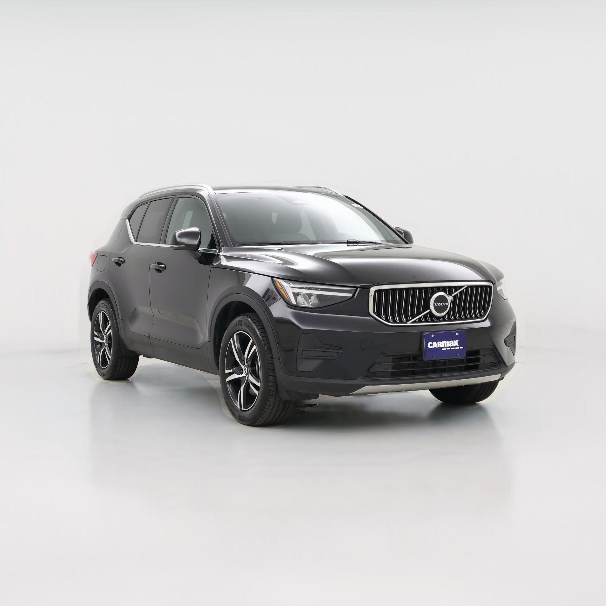 Thumbnail: 2025 Volvo XC40 - 1
