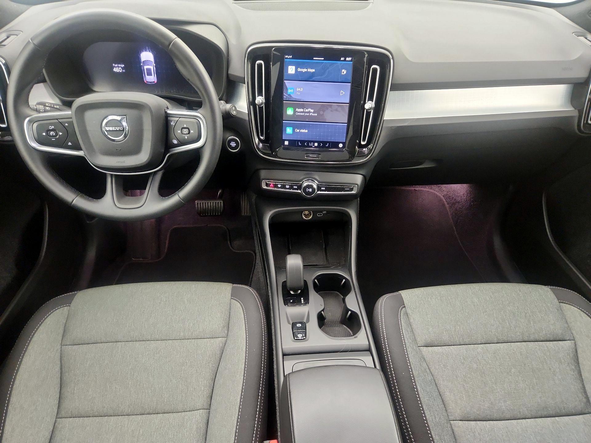 Thumbnail: 2025 Volvo XC40 - 9