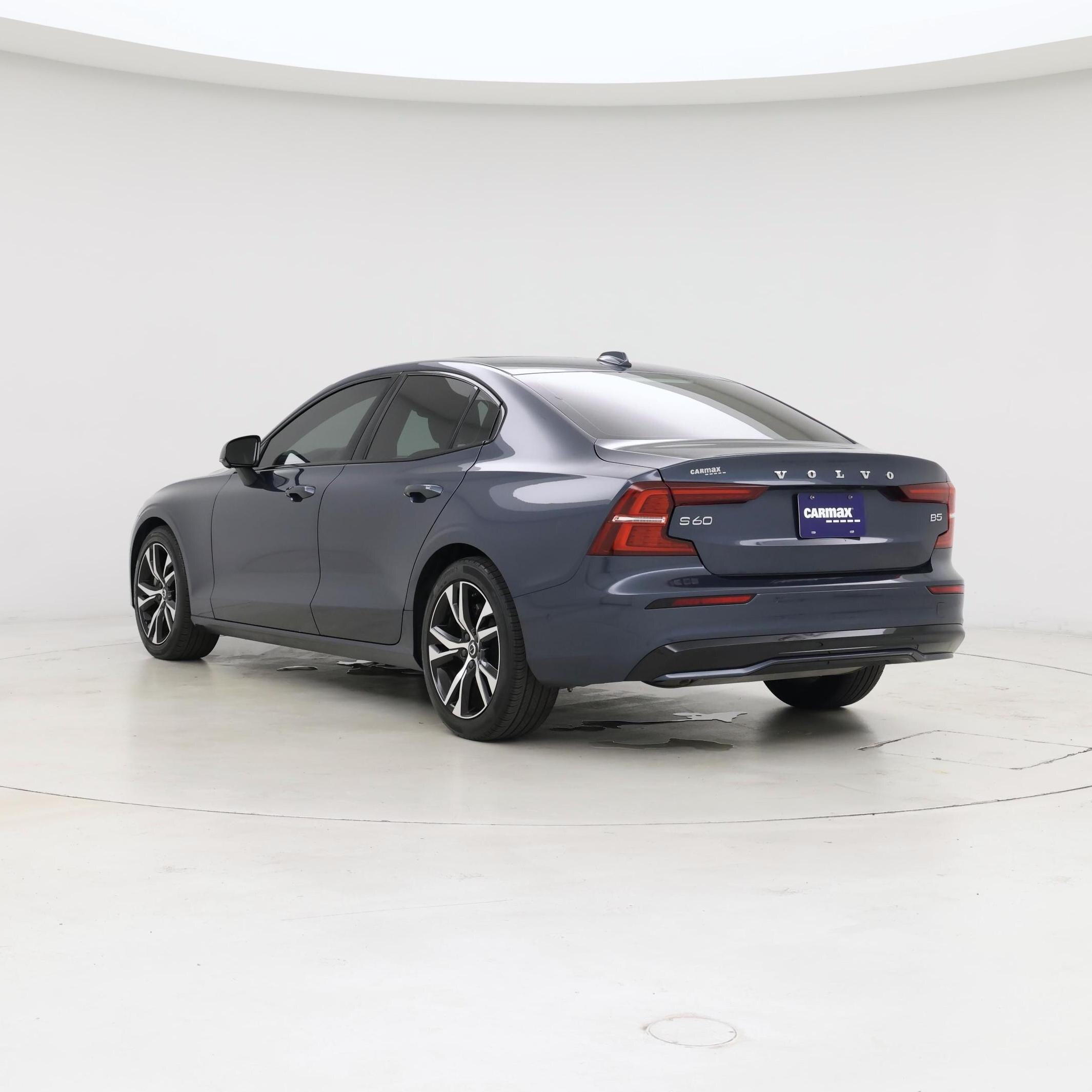 Thumbnail: 2023 Volvo S60 - 2