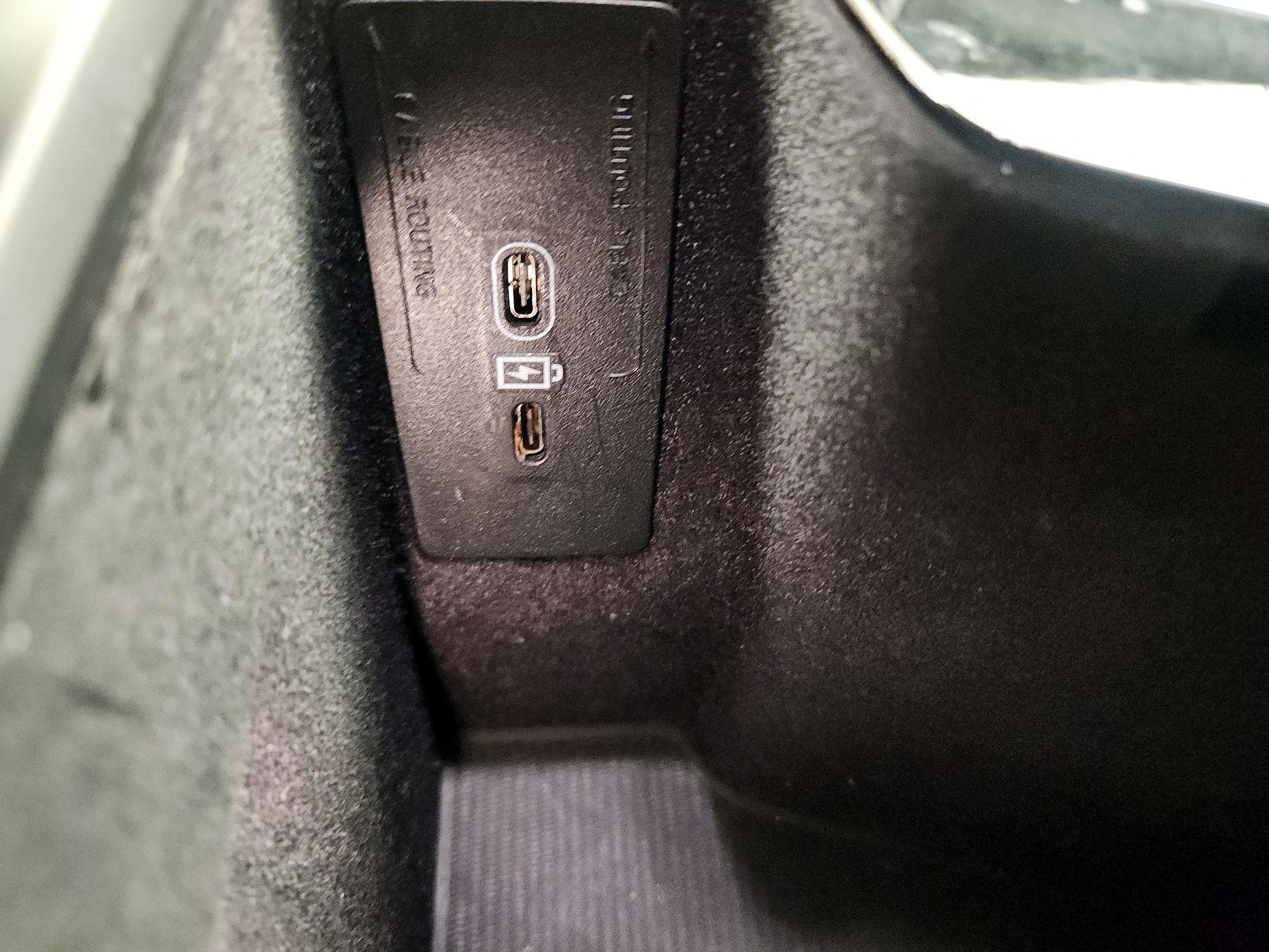 Thumbnail: 2023 Volvo S60 - 19