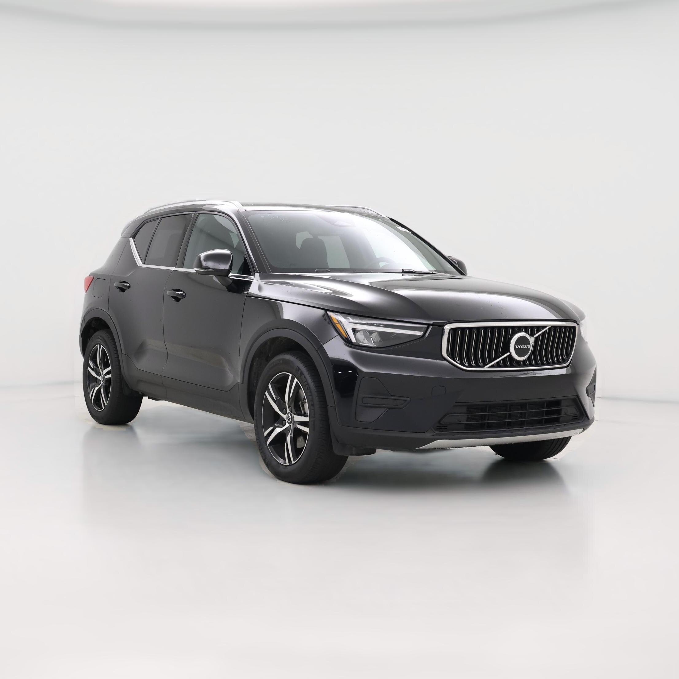 Thumbnail: 2025 Volvo XC40 - 1