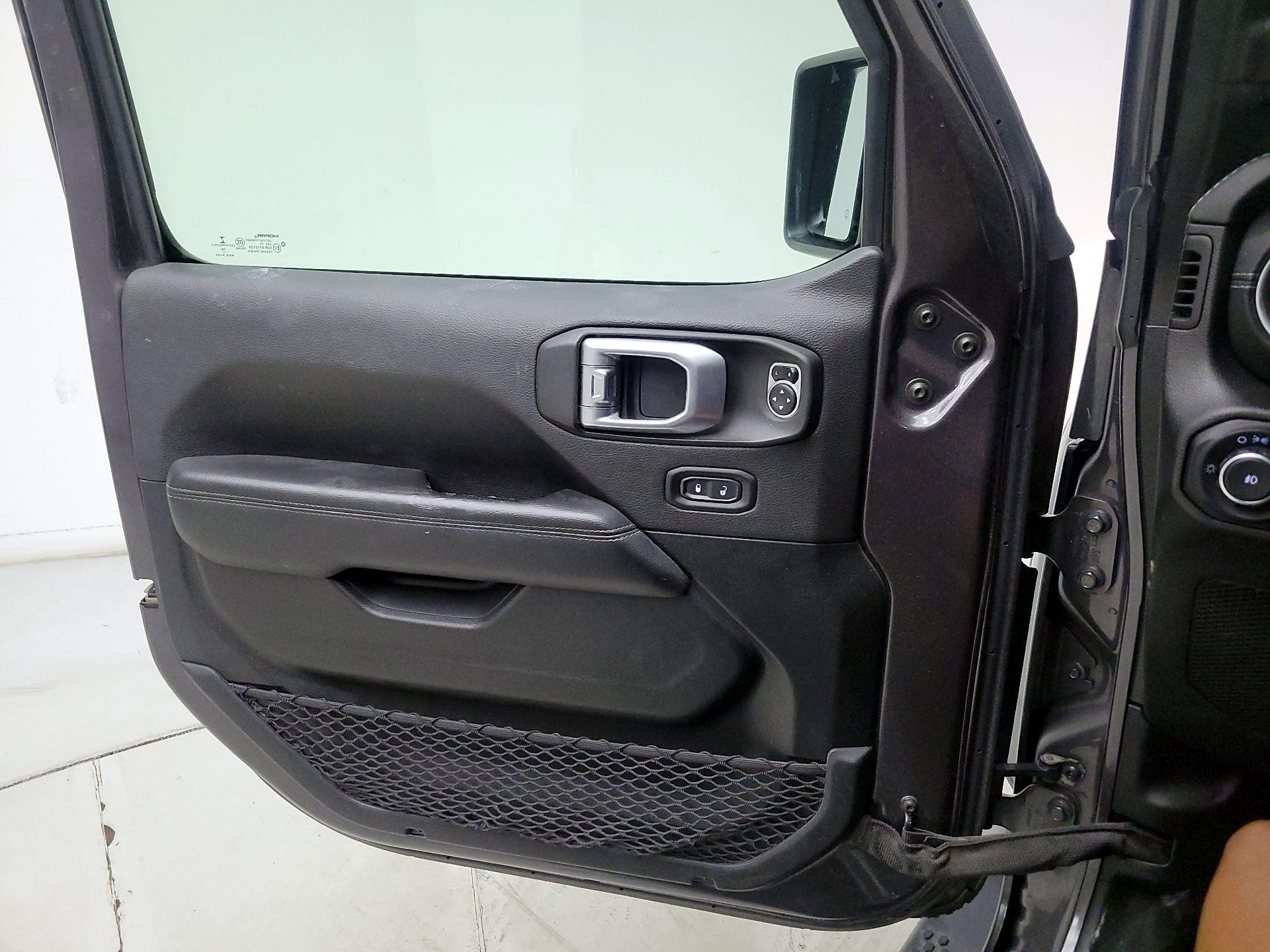 Thumbnail: 2020 Jeep Wrangler - 12