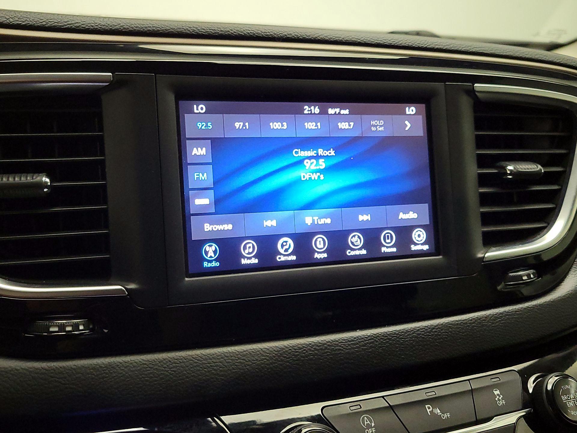 Thumbnail: 2019 Chrysler Pacifica - 15
