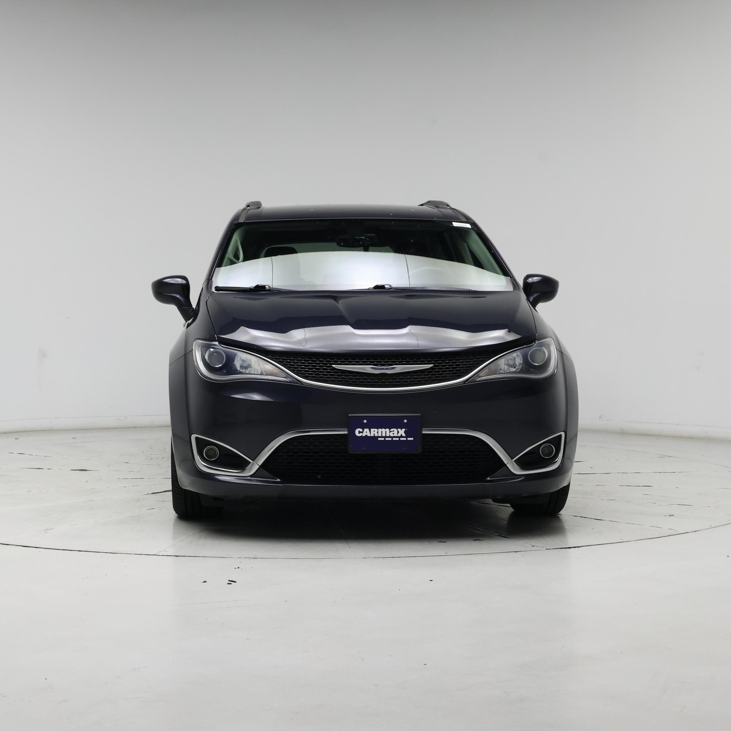 Thumbnail: 2019 Chrysler Pacifica - 5