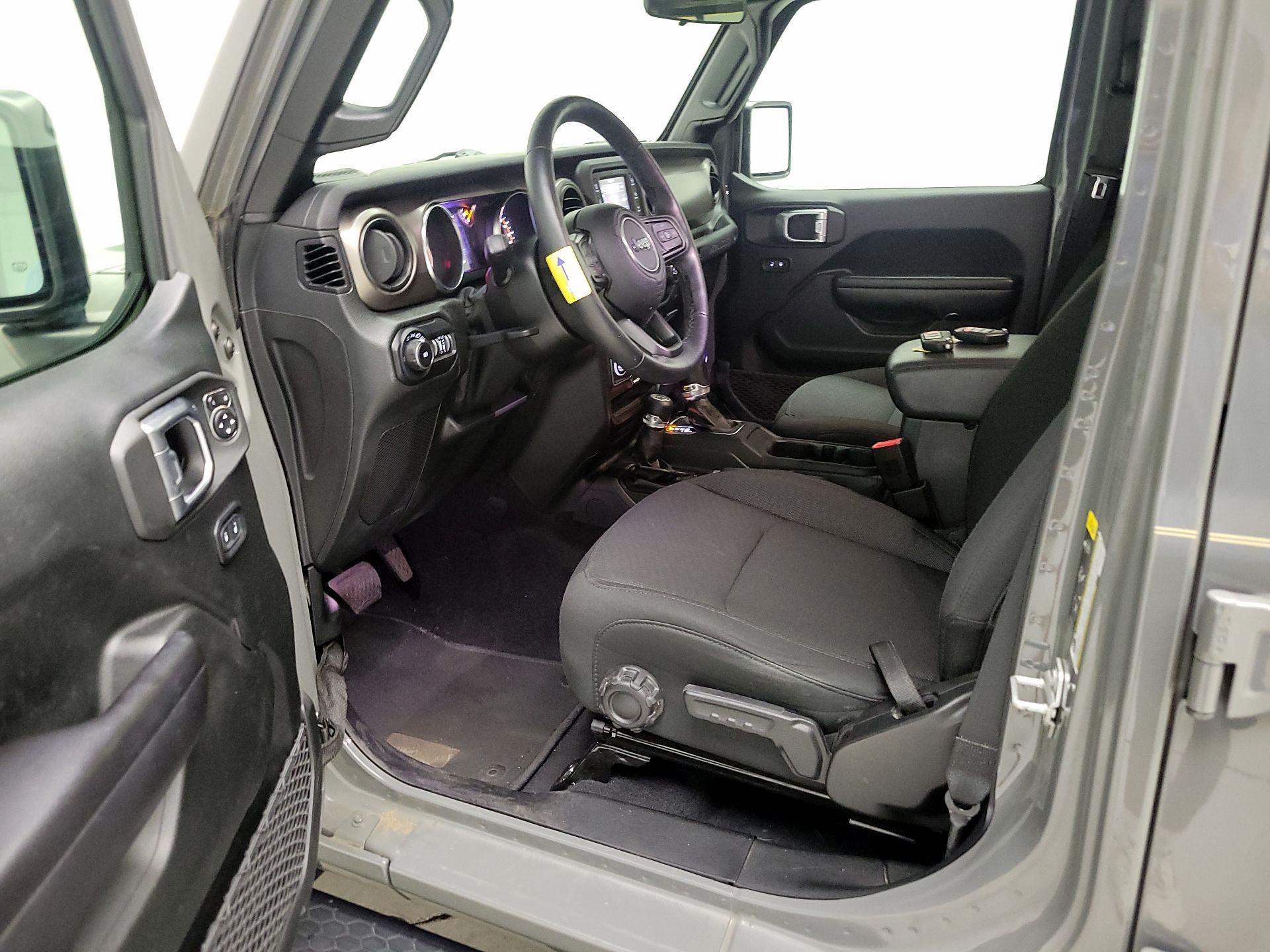 Thumbnail: 2020 Jeep Wrangler - 11