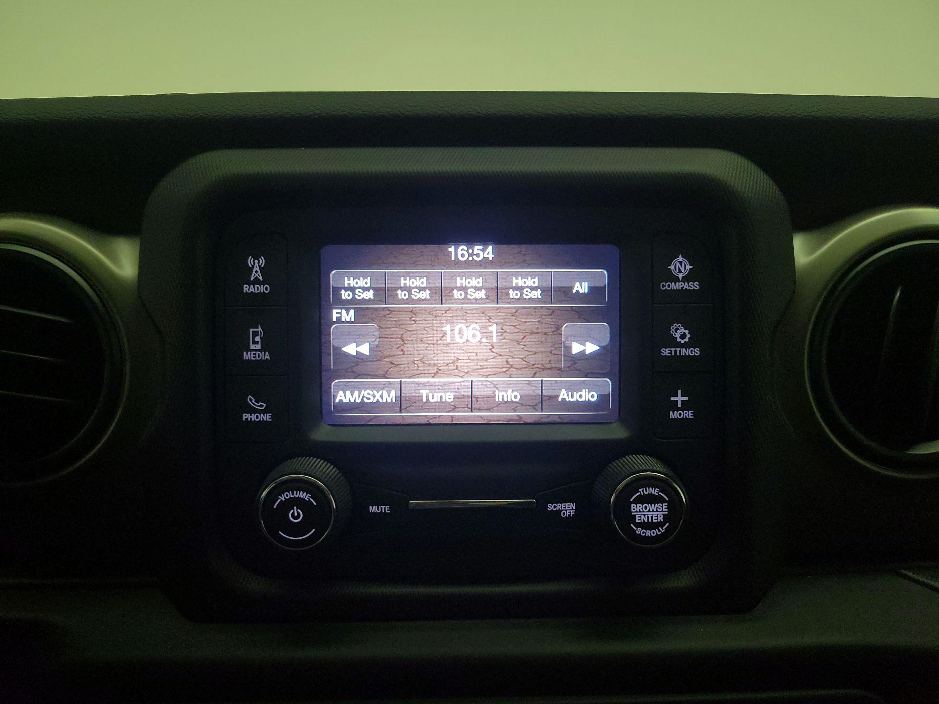 Thumbnail: 2020 Jeep Wrangler - 15
