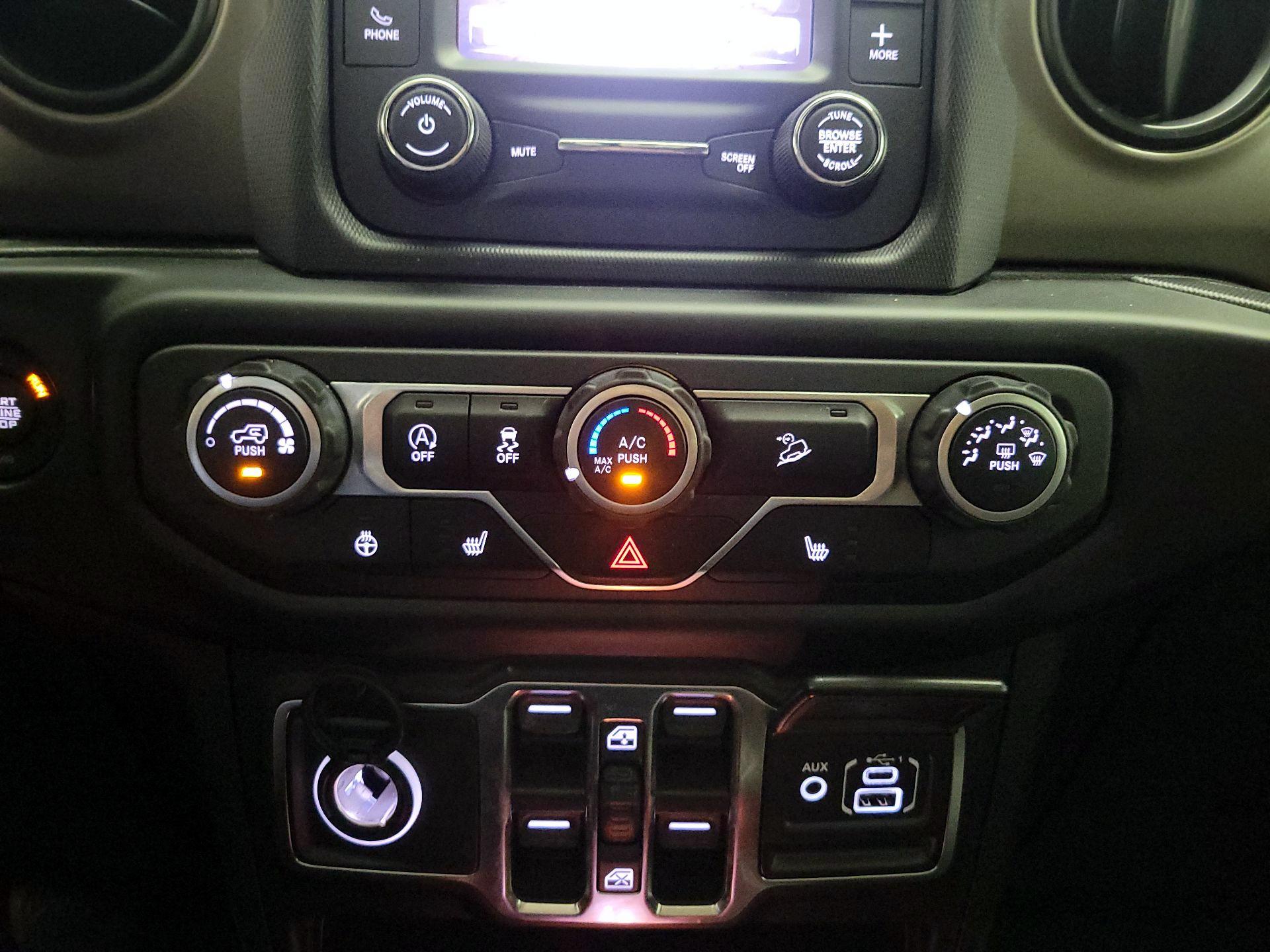 Thumbnail: 2020 Jeep Wrangler - 16