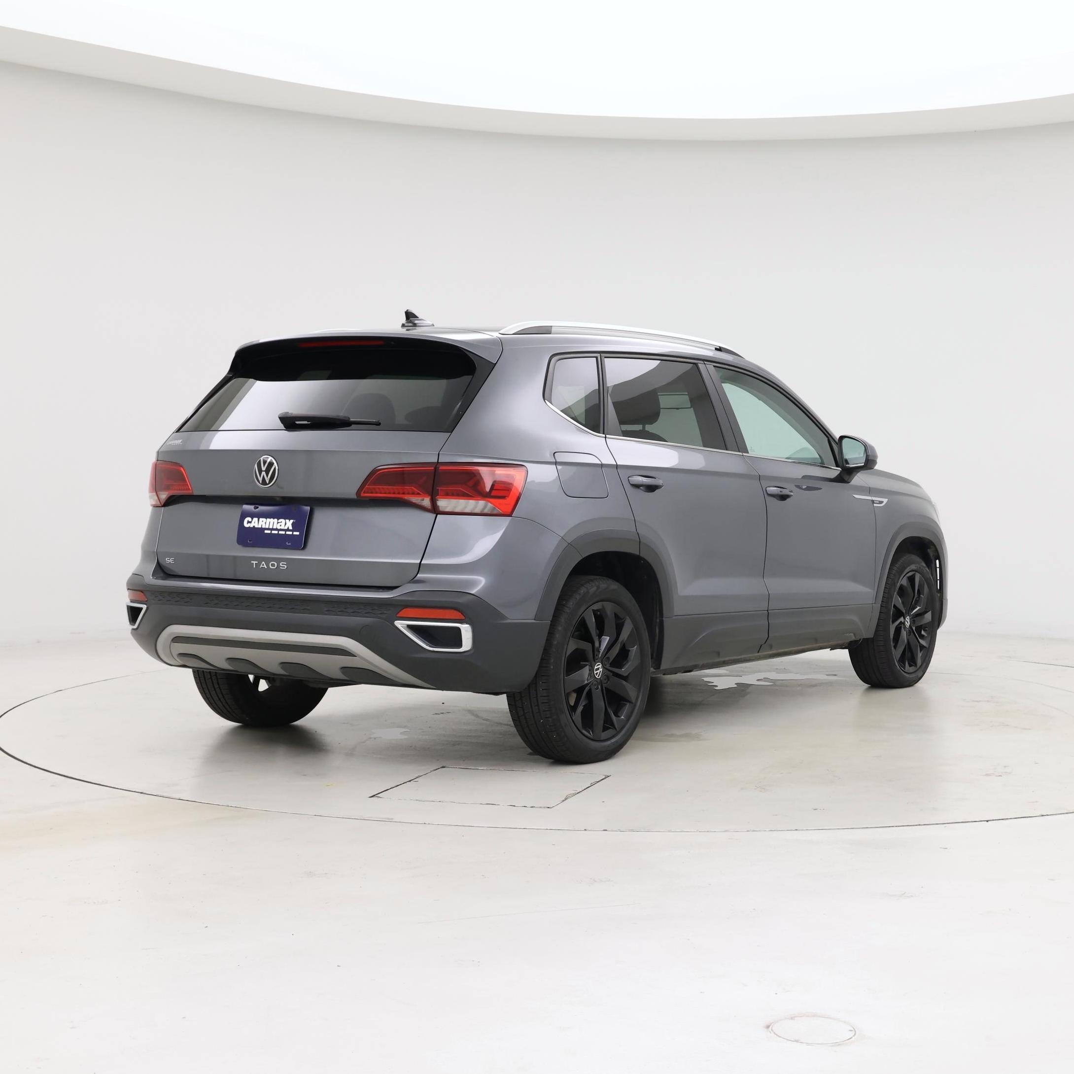 Thumbnail: 2022 Volkswagen Taos - 8