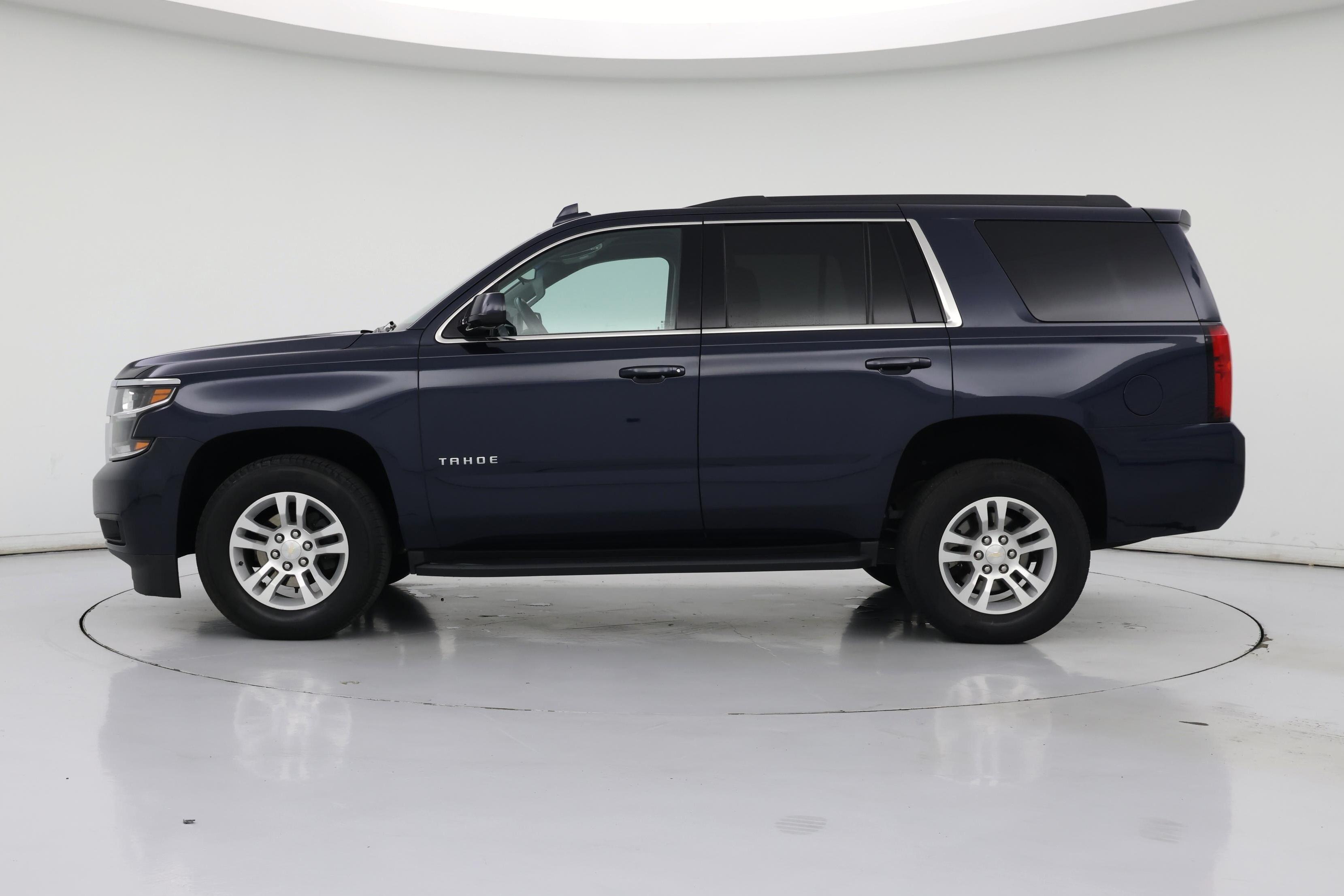 Thumbnail: 2020 Chevrolet Tahoe - 3