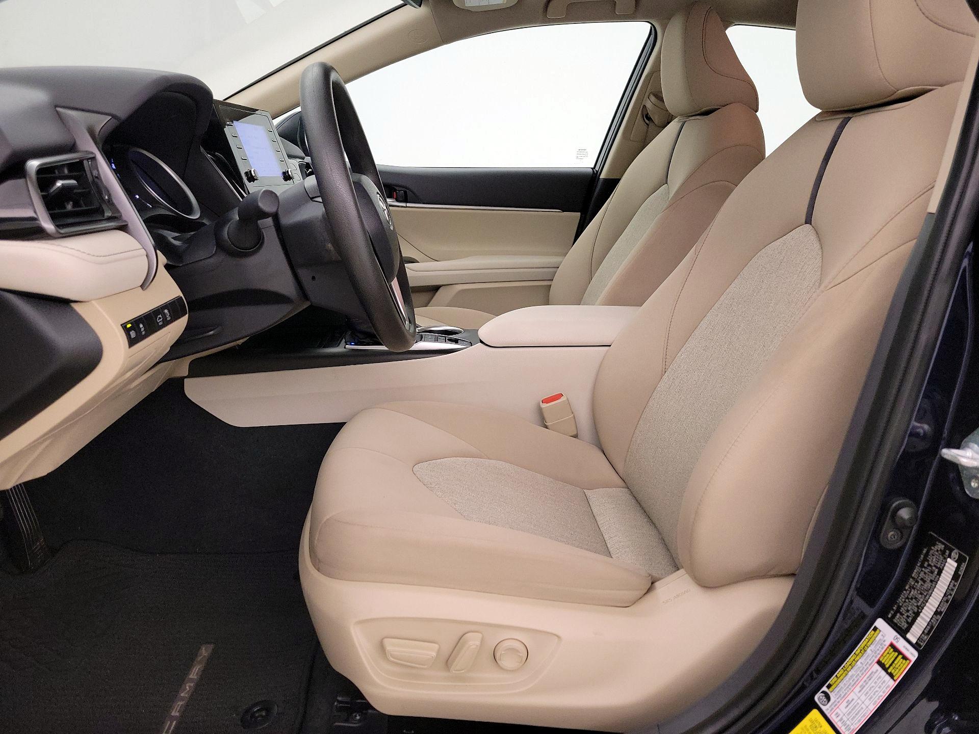 Thumbnail: 2022 Toyota Camry - 11