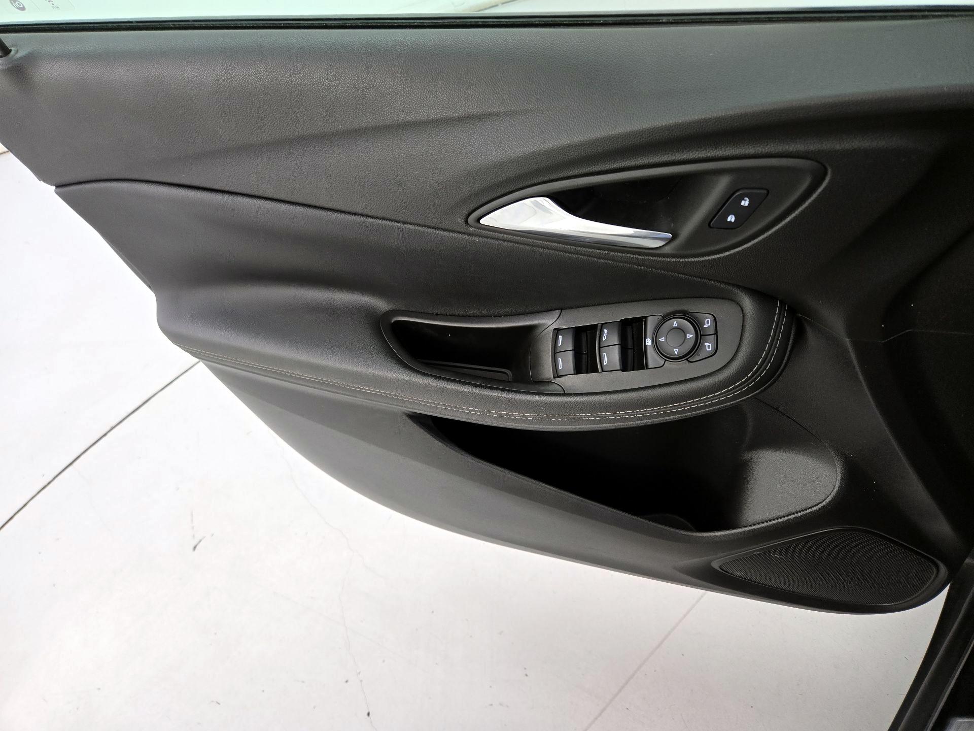 Thumbnail: 2021 Buick Encore GX - 12