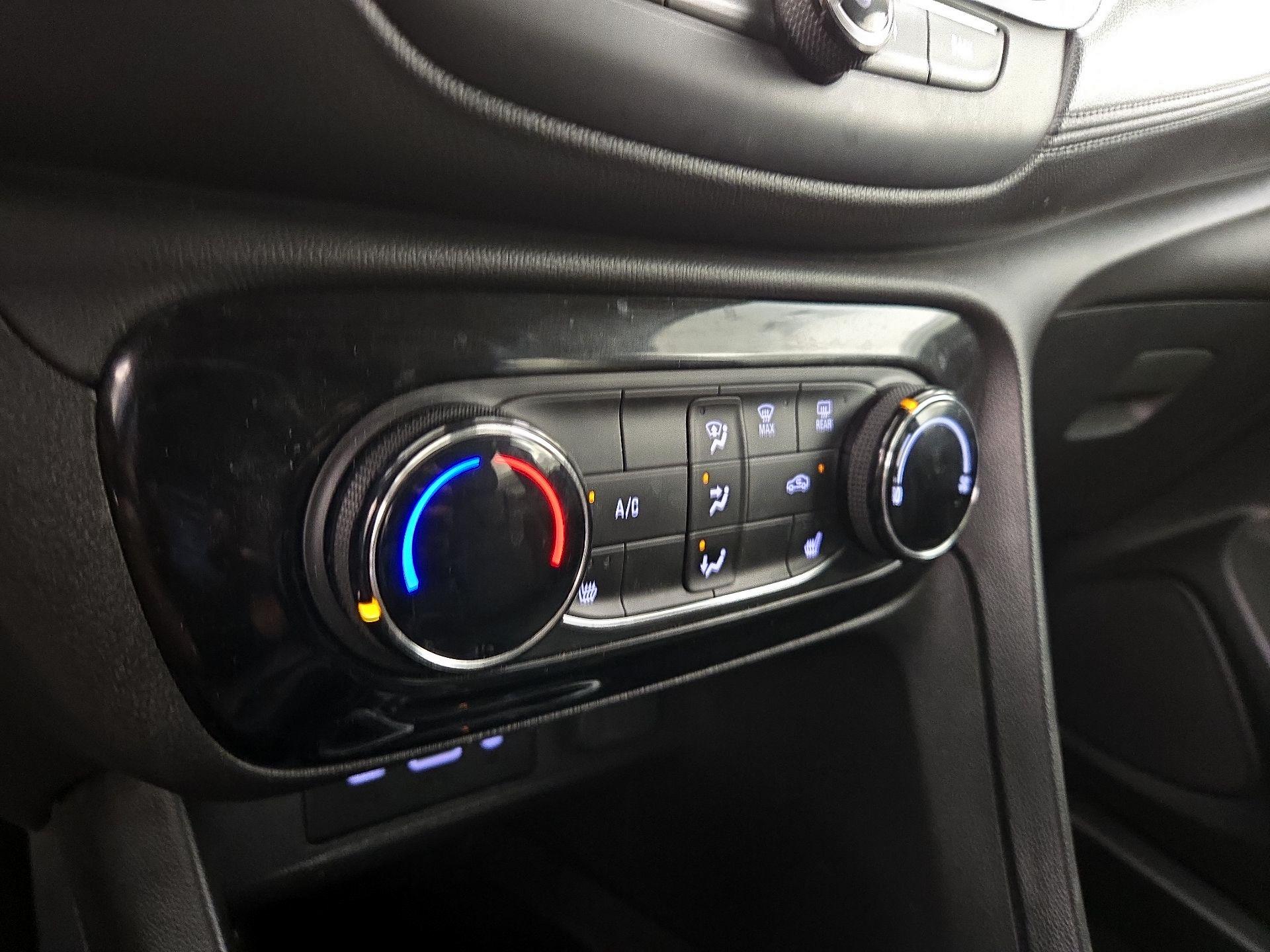 Thumbnail: 2021 Buick Encore GX - 16
