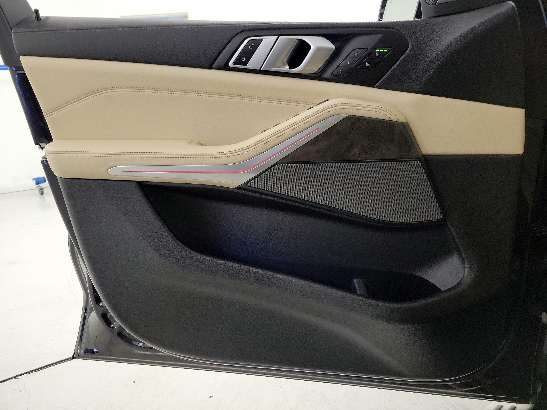 Thumbnail: 2021 BMW X5 - 12