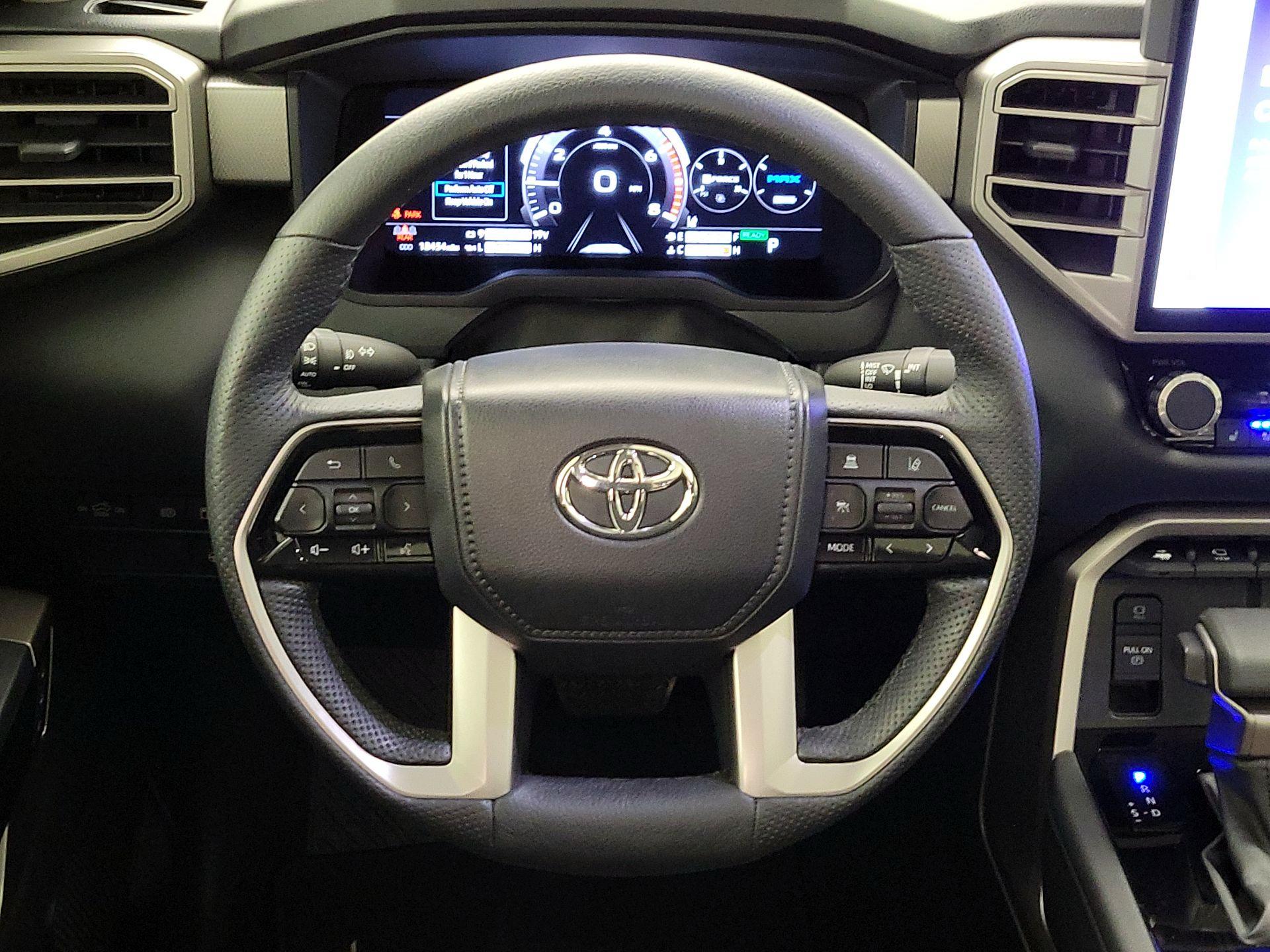 Thumbnail: 2022 Toyota Tundra - 10
