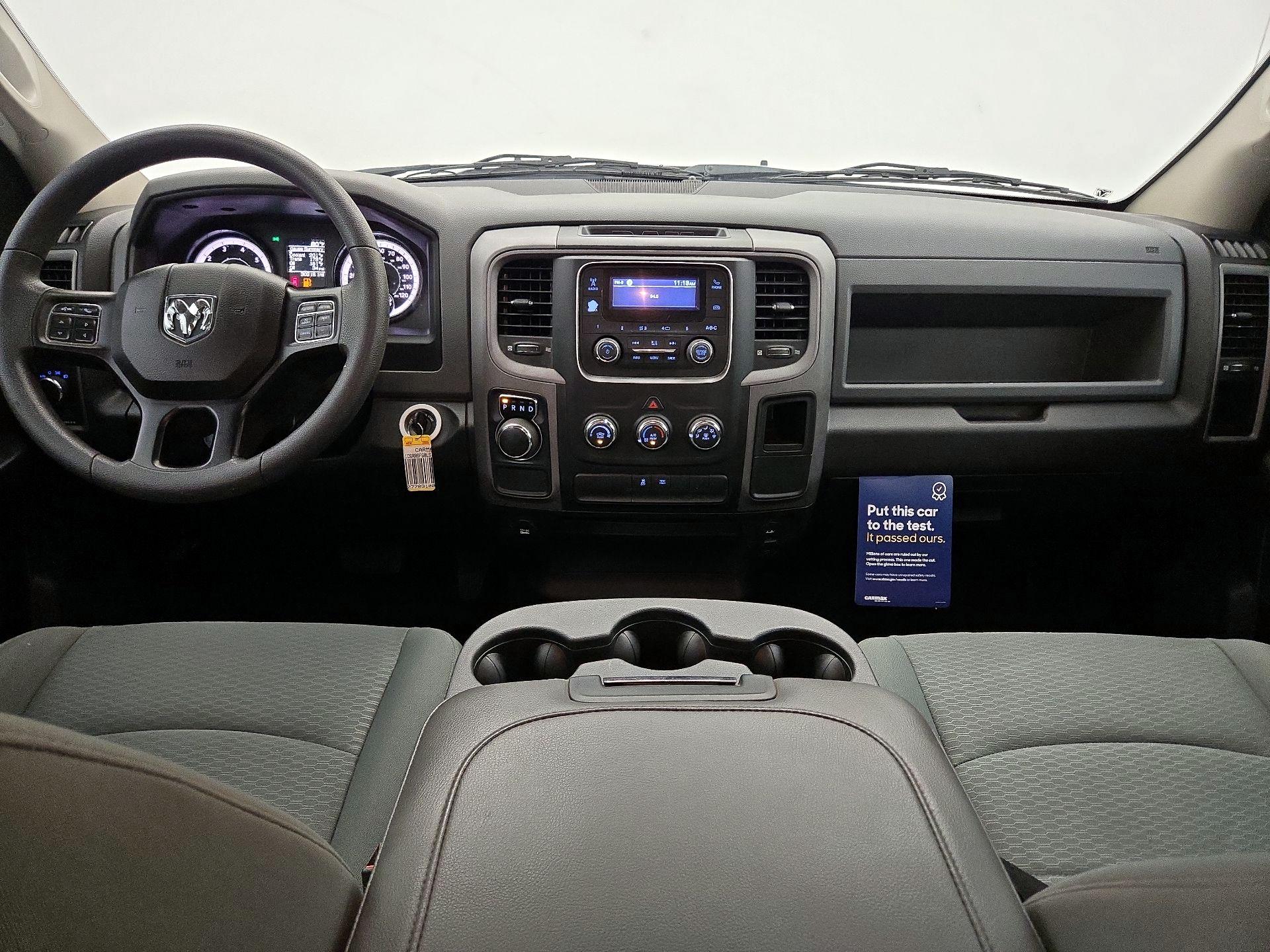 Thumbnail: 2020 RAM 1500 Classic - 9