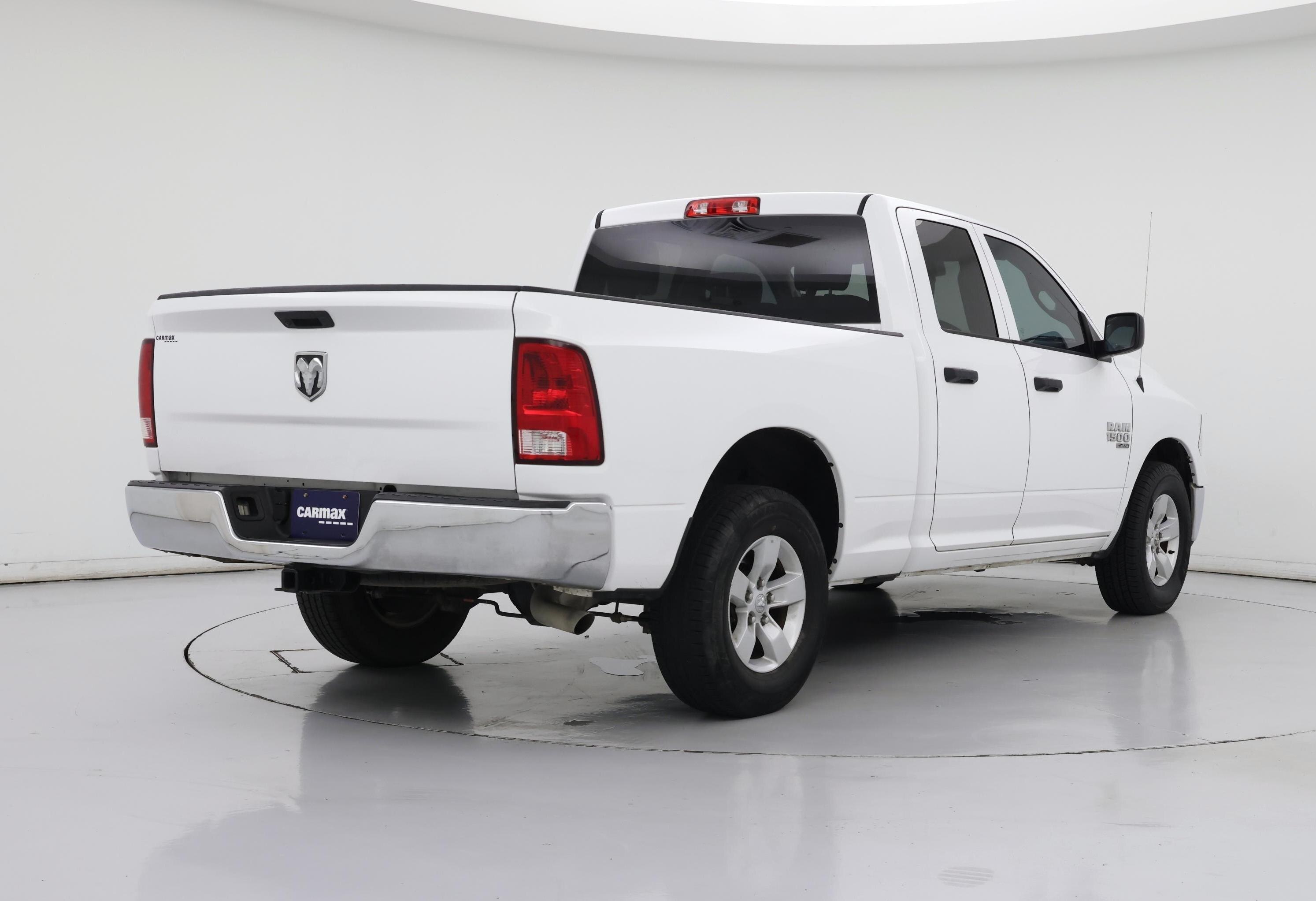 Thumbnail: 2020 RAM 1500 Classic - 8
