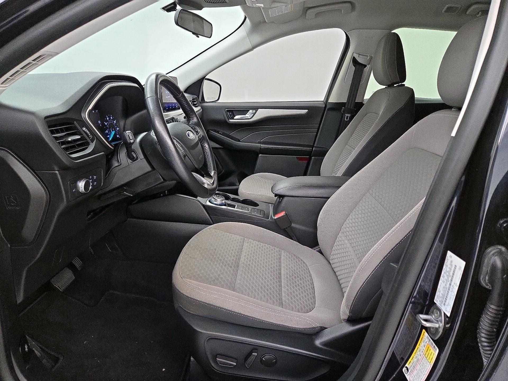 Thumbnail: 2021 Ford Escape - 11