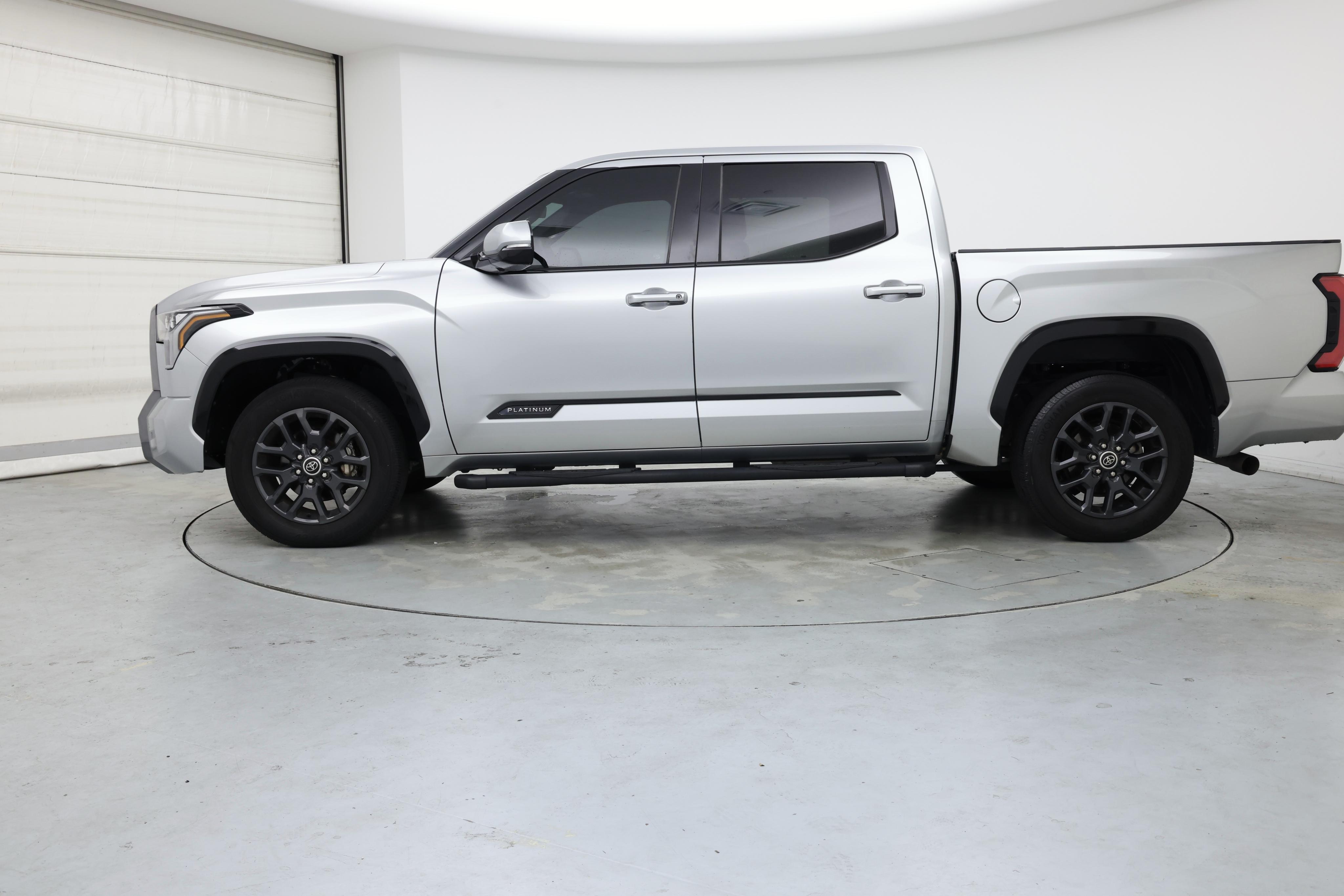 Thumbnail: 2022 Toyota Tundra - 3