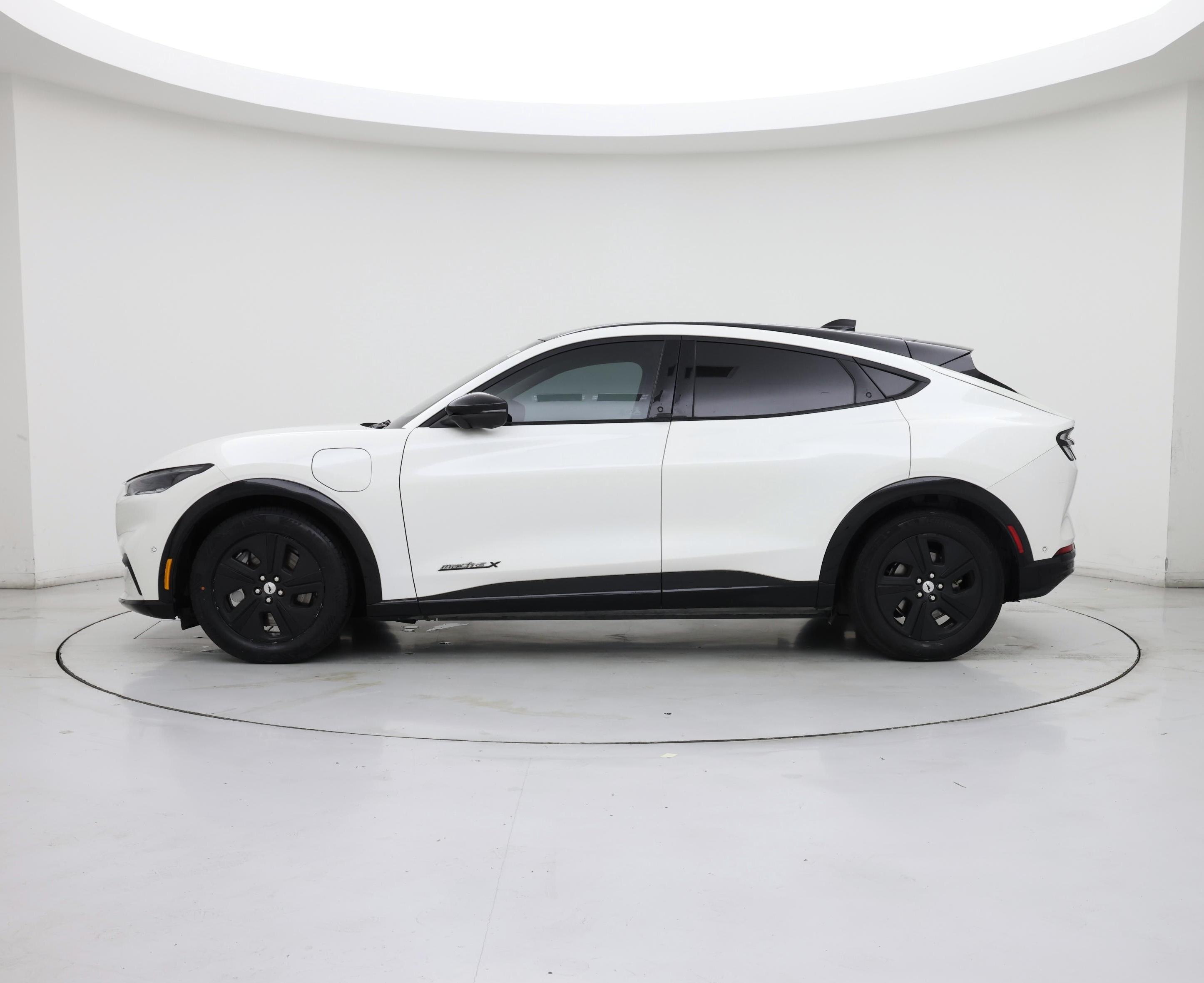 Thumbnail: 2022 Ford Mustang Mach-E - 3