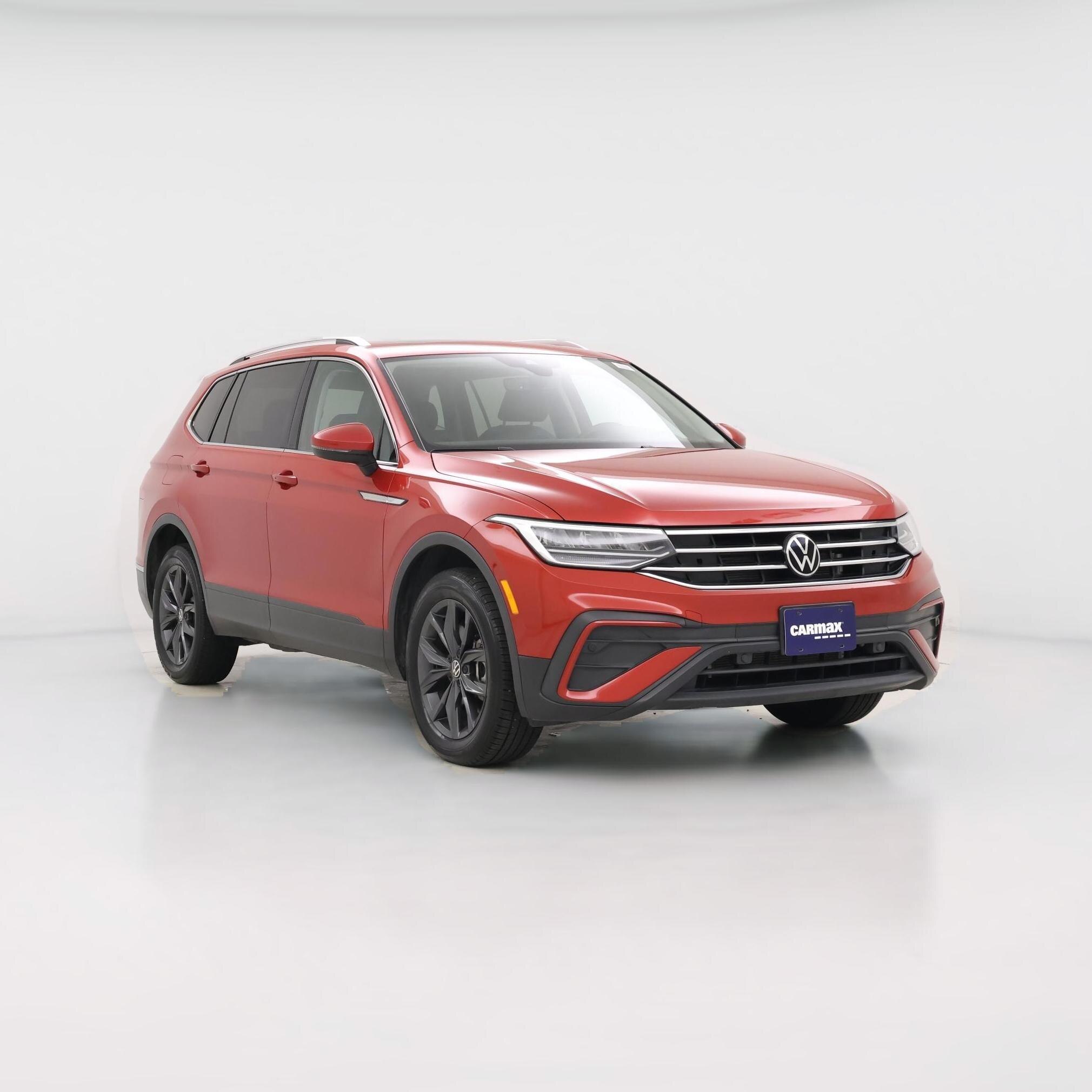 Thumbnail: 2023 Volkswagen Tiguan - 1