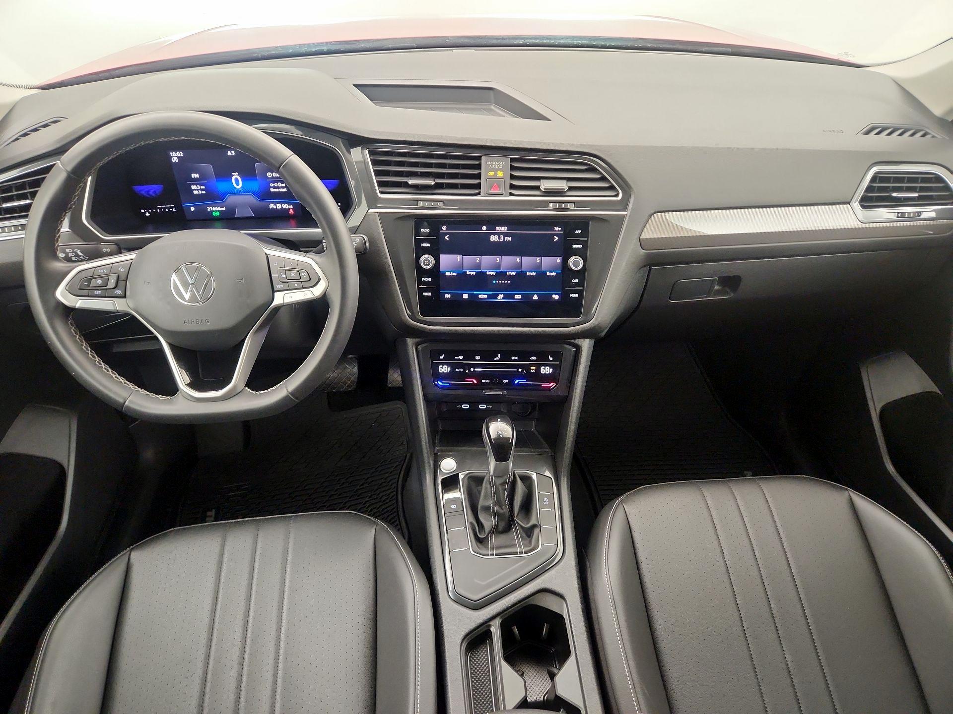 Thumbnail: 2023 Volkswagen Tiguan - 9