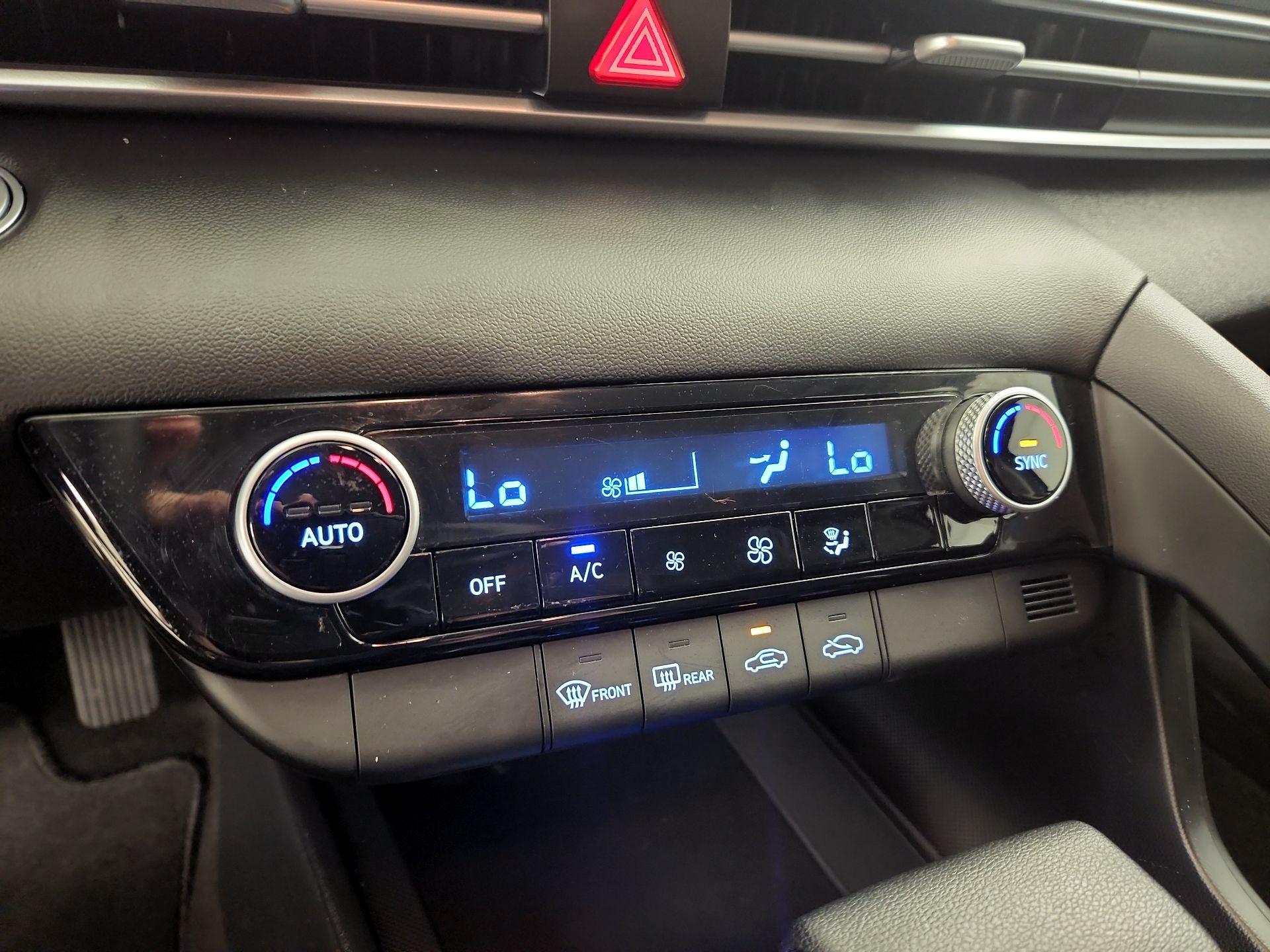 Thumbnail: 2023 Hyundai Elantra - 16