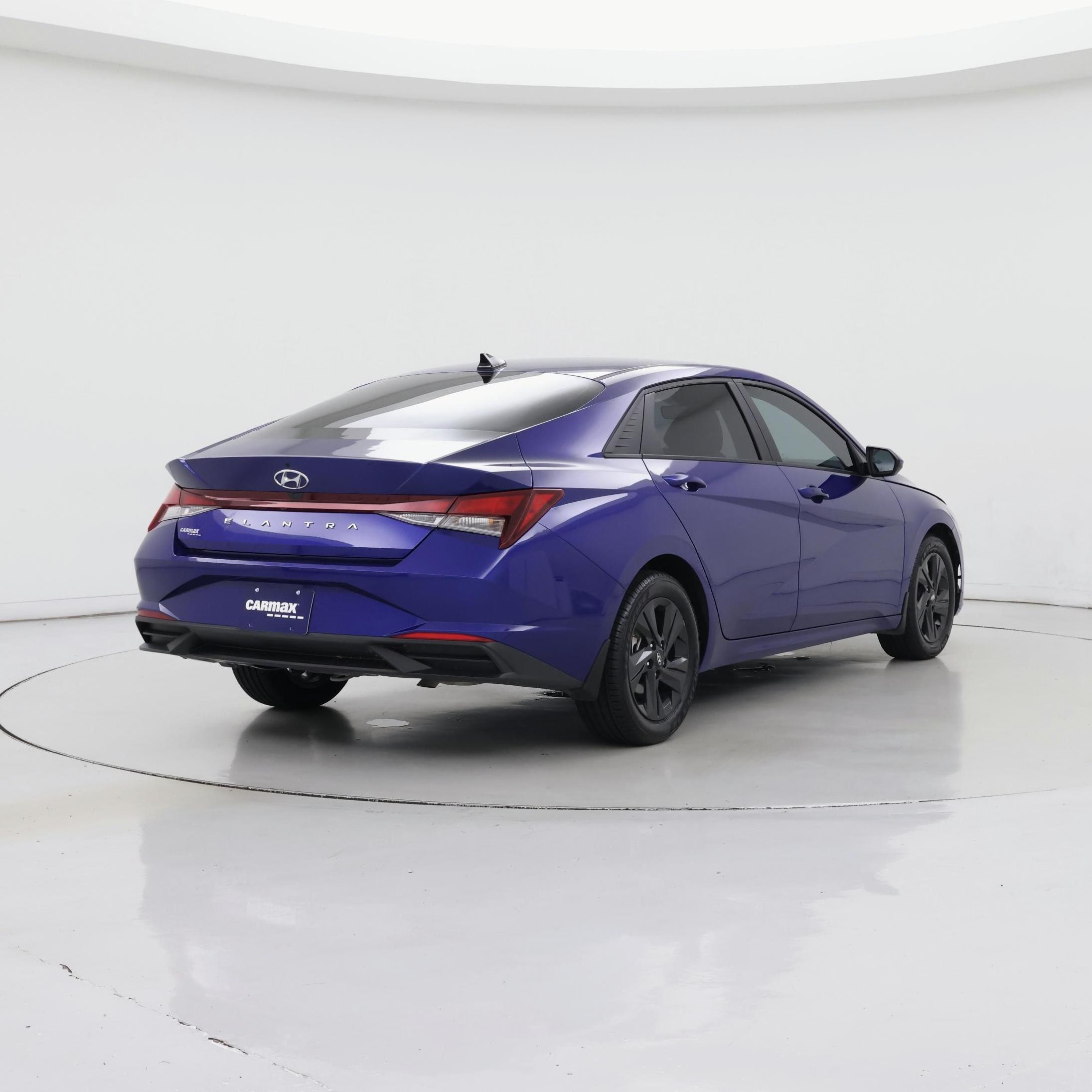 Thumbnail: 2023 Hyundai Elantra - 8