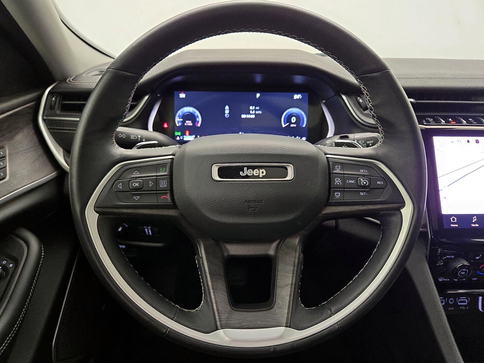 Thumbnail: 2022 Jeep Grand Cherokee - 10