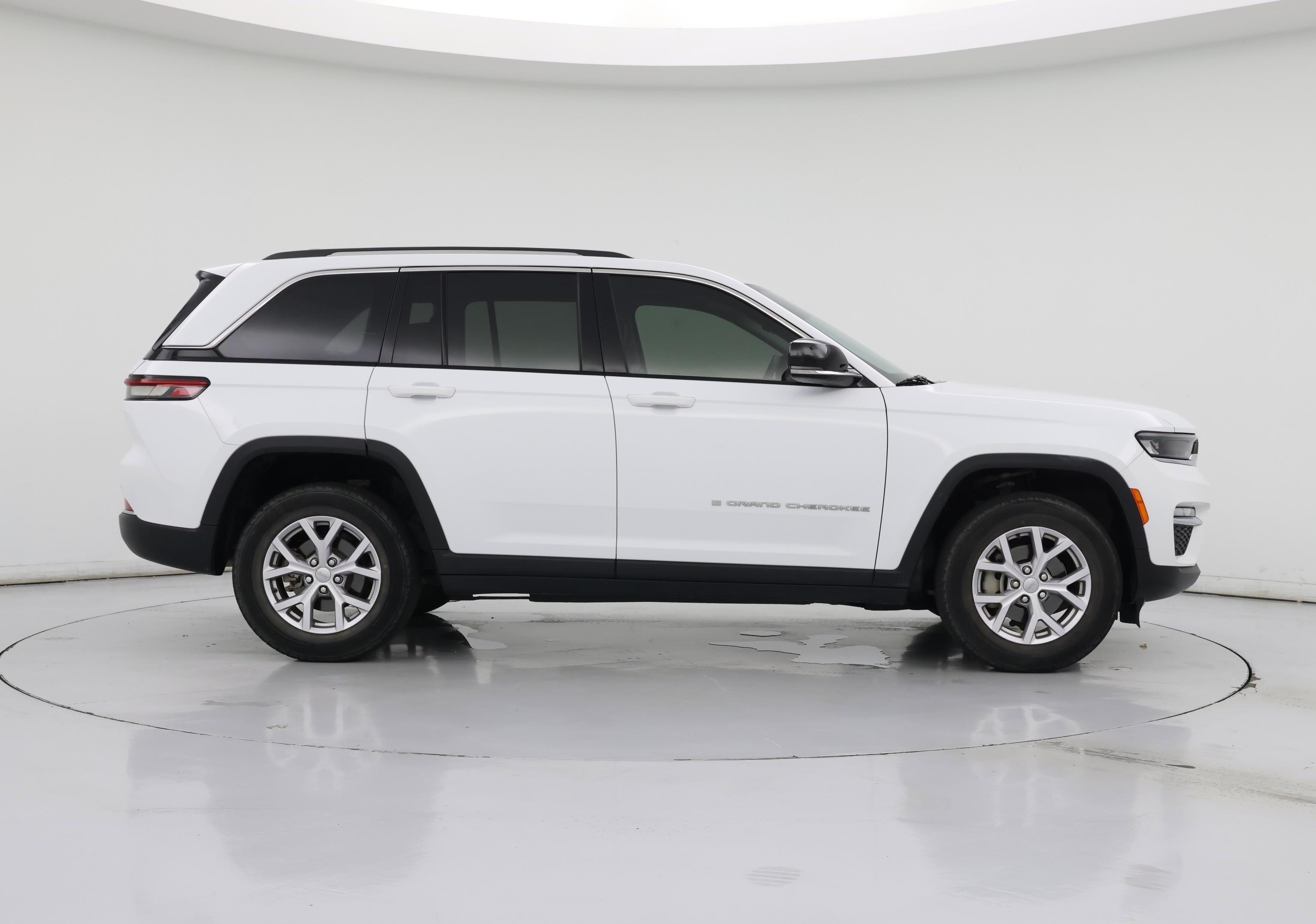 Thumbnail: 2022 Jeep Grand Cherokee - 7