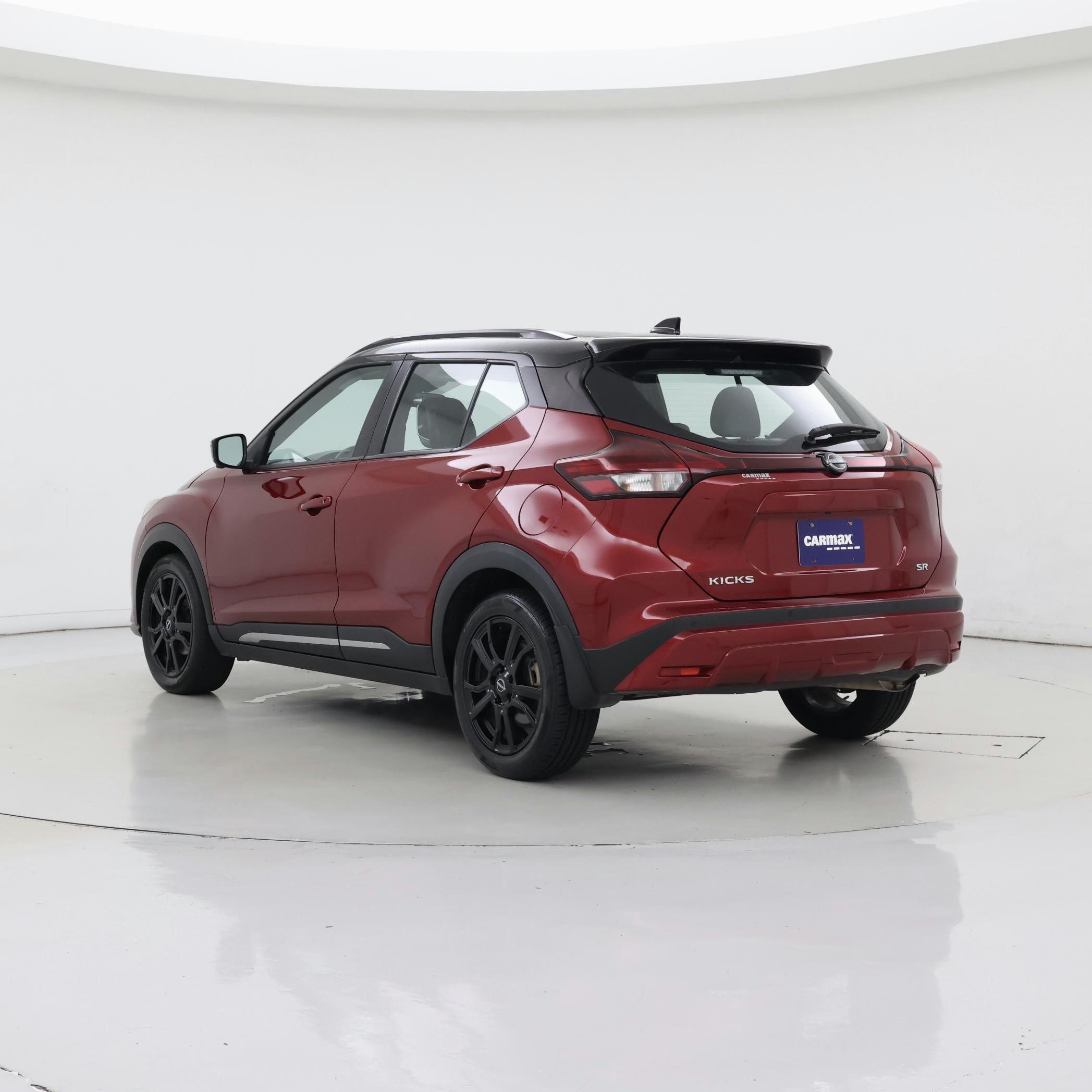 Thumbnail: 2023 Nissan Kicks - 2