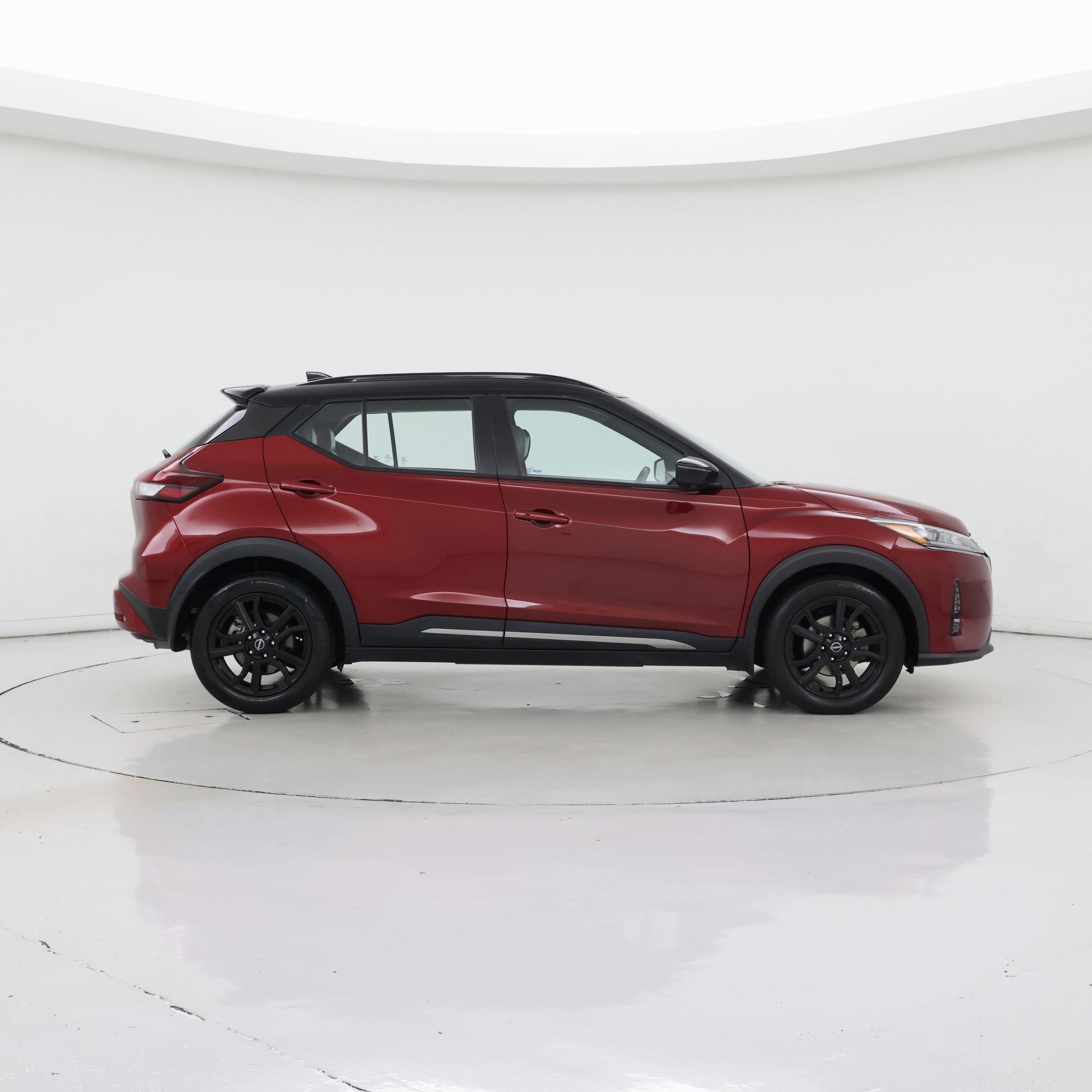 Thumbnail: 2023 Nissan Kicks - 7