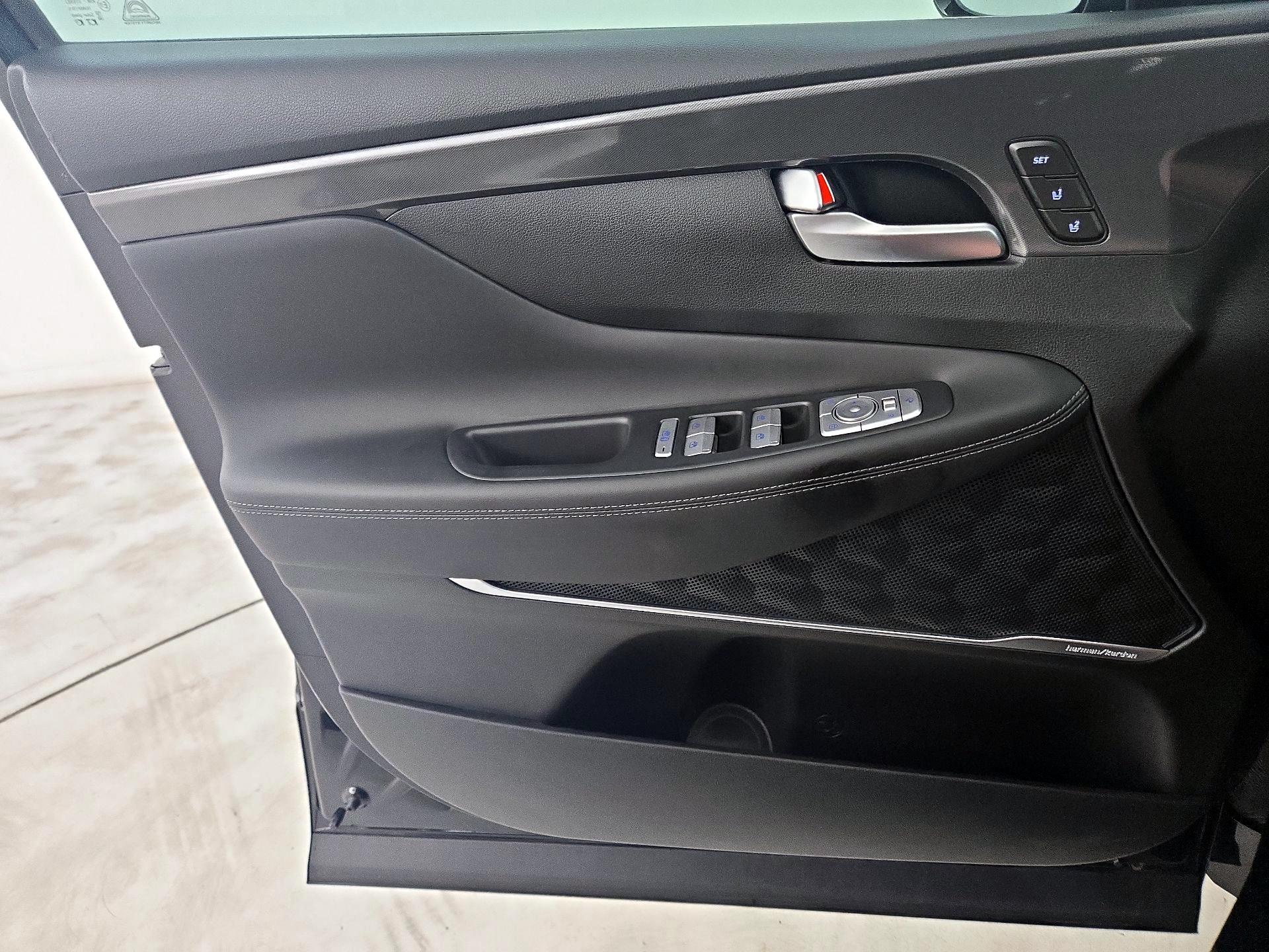 Thumbnail: 2022 Hyundai Santa Fe - 12