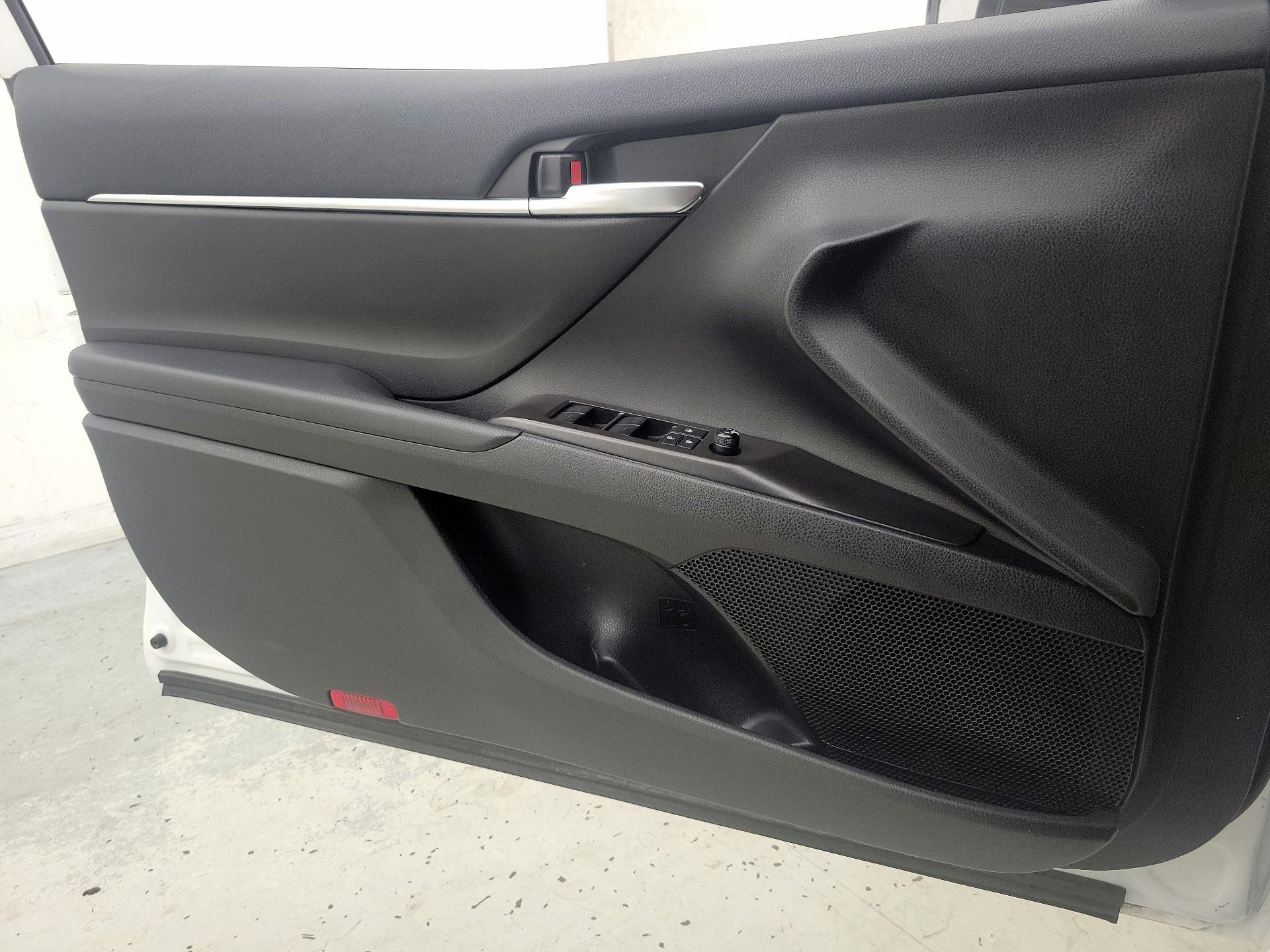 Thumbnail: 2024 Toyota Camry - 12